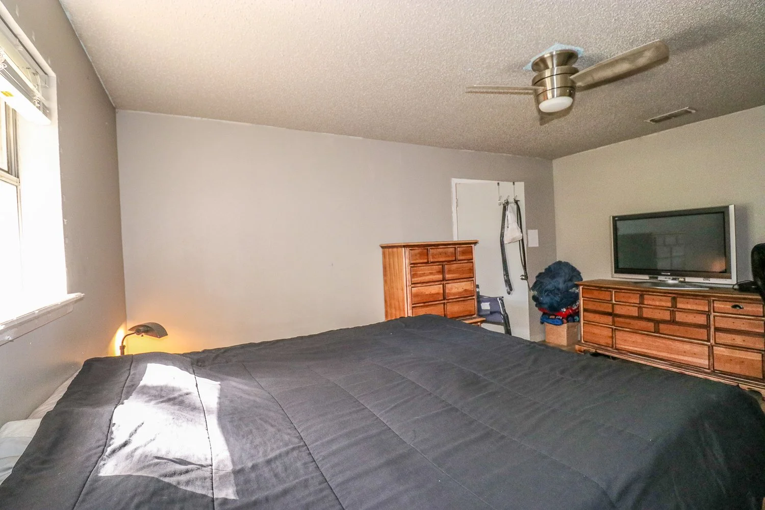 Guest Bed (2) - 395 Delmora- IMG_4535.jpg