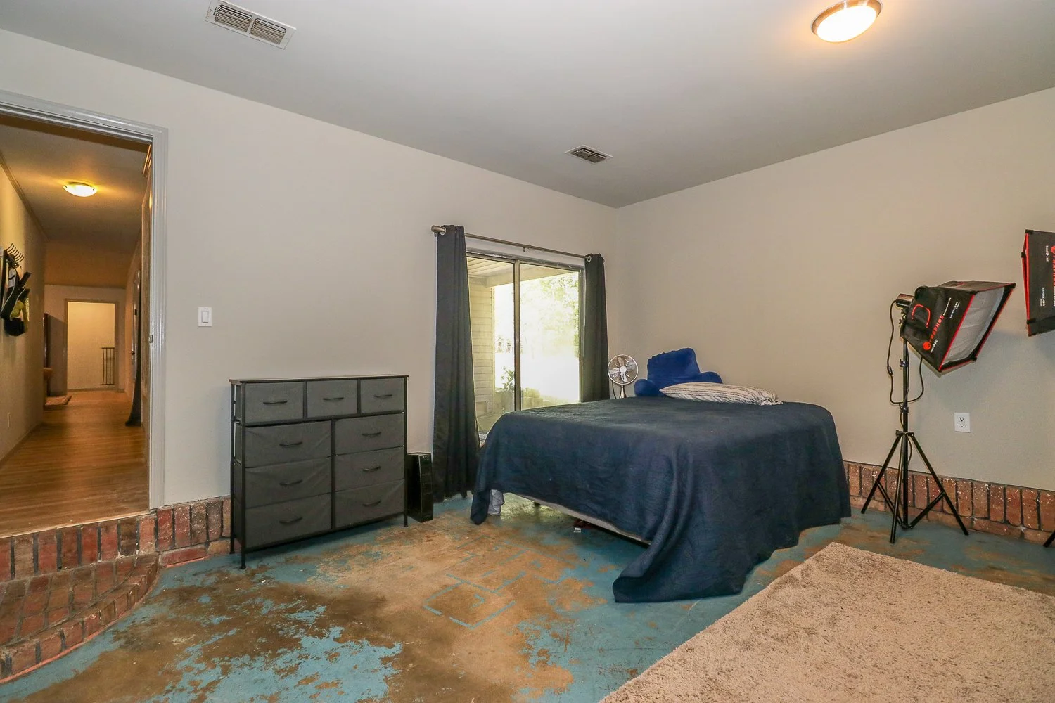 Game Room - 395 Delmora- IMG_4550.jpg