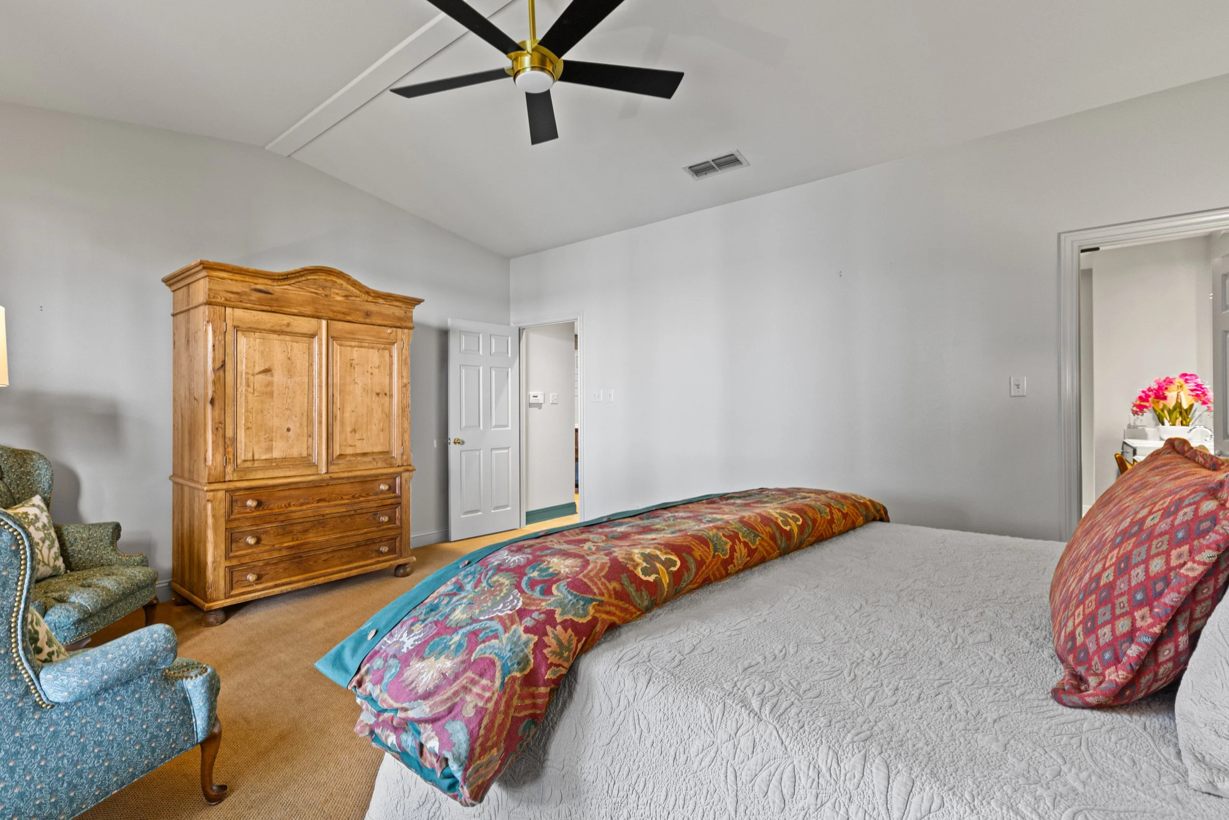 MASTER BED - ST 48 Lake Cherokee-68.jpg