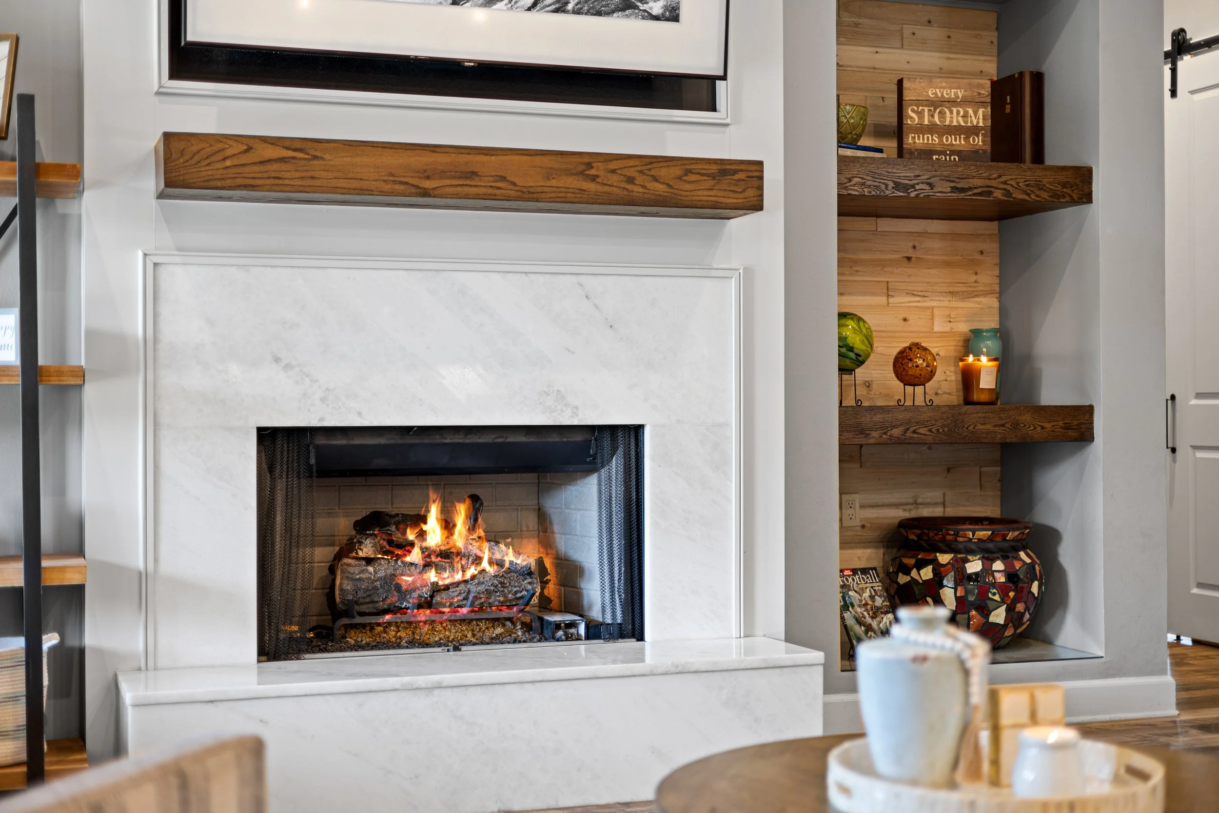 16 4022 Hidden Hills Cir -living fireplace pretty 19.jpg