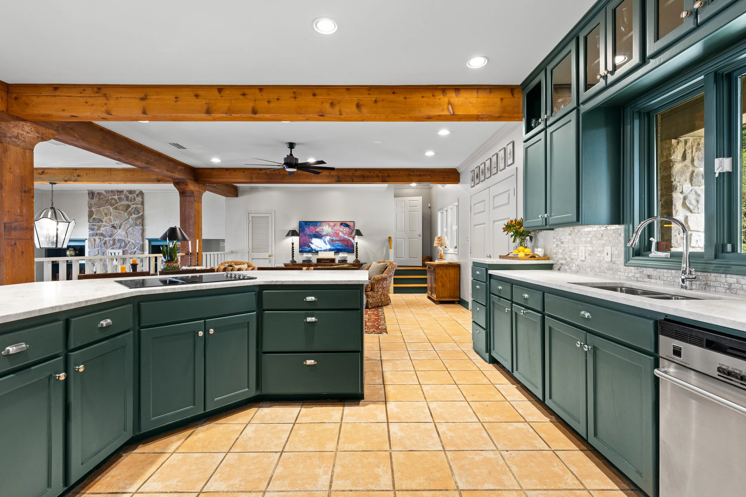 KITCHEN - ST 48 Lake Cherokee-41.jpg