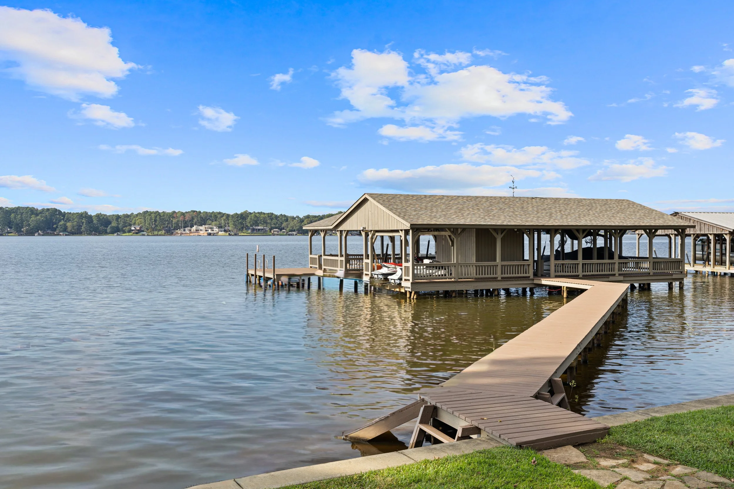 BH - ST 48 Lake Cherokee-17.jpg