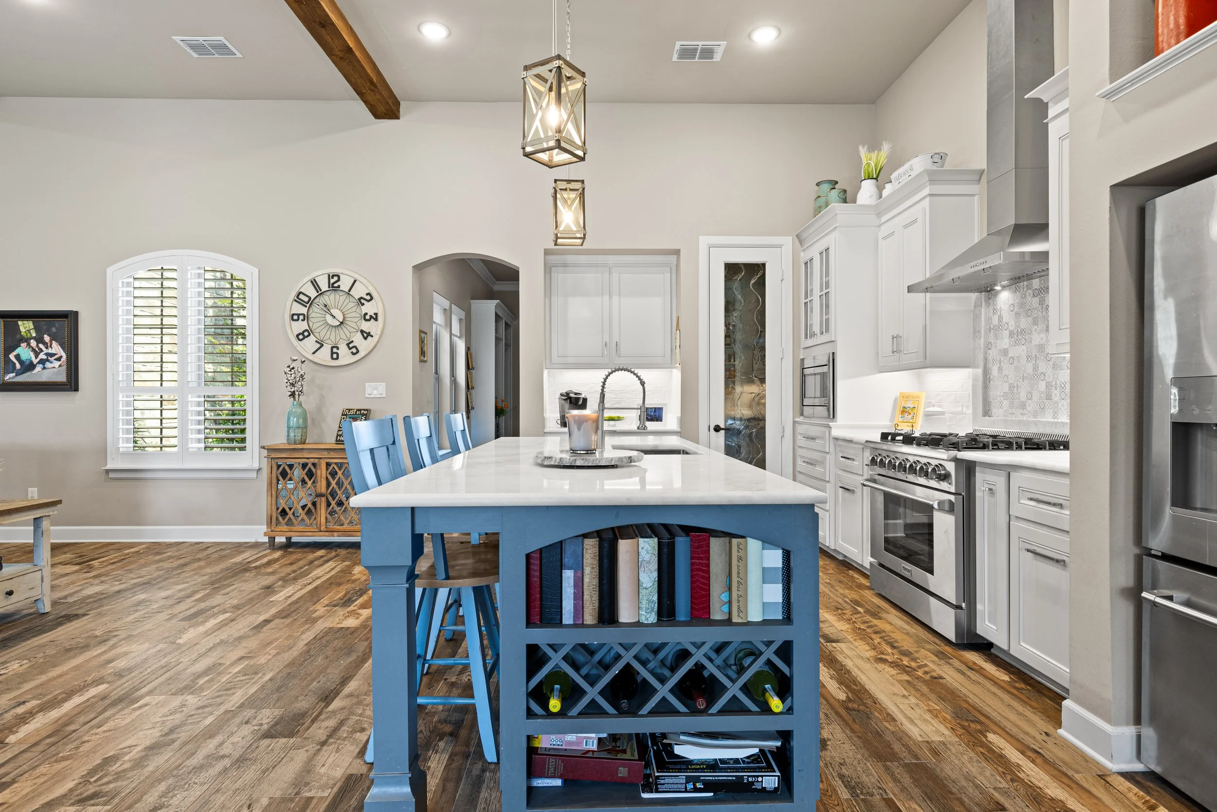 11 4022 Hidden Hills Cir -kitchen side 24.jpg