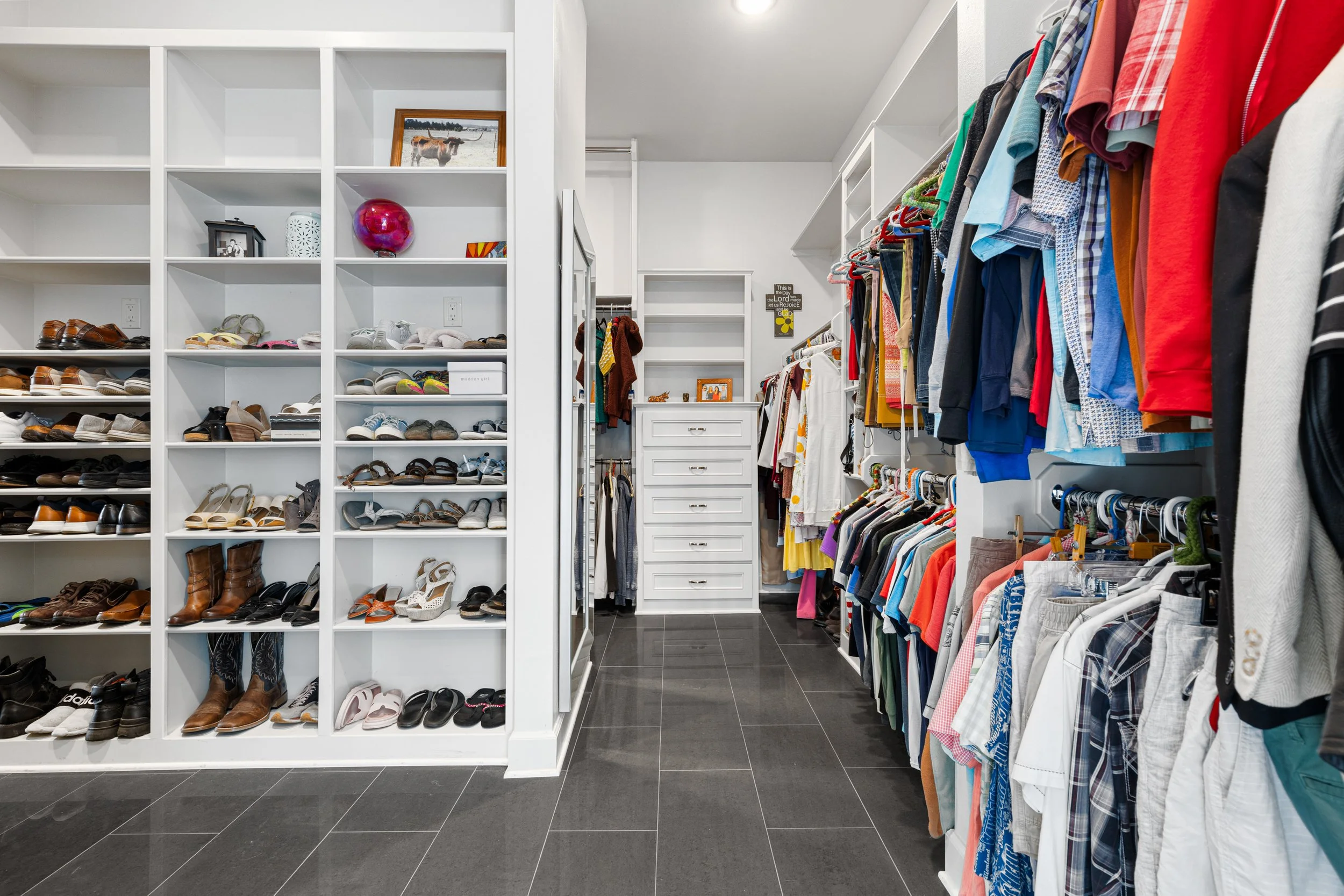 26 4022 Hidden Hills Cir -primary walk in closet.jpg