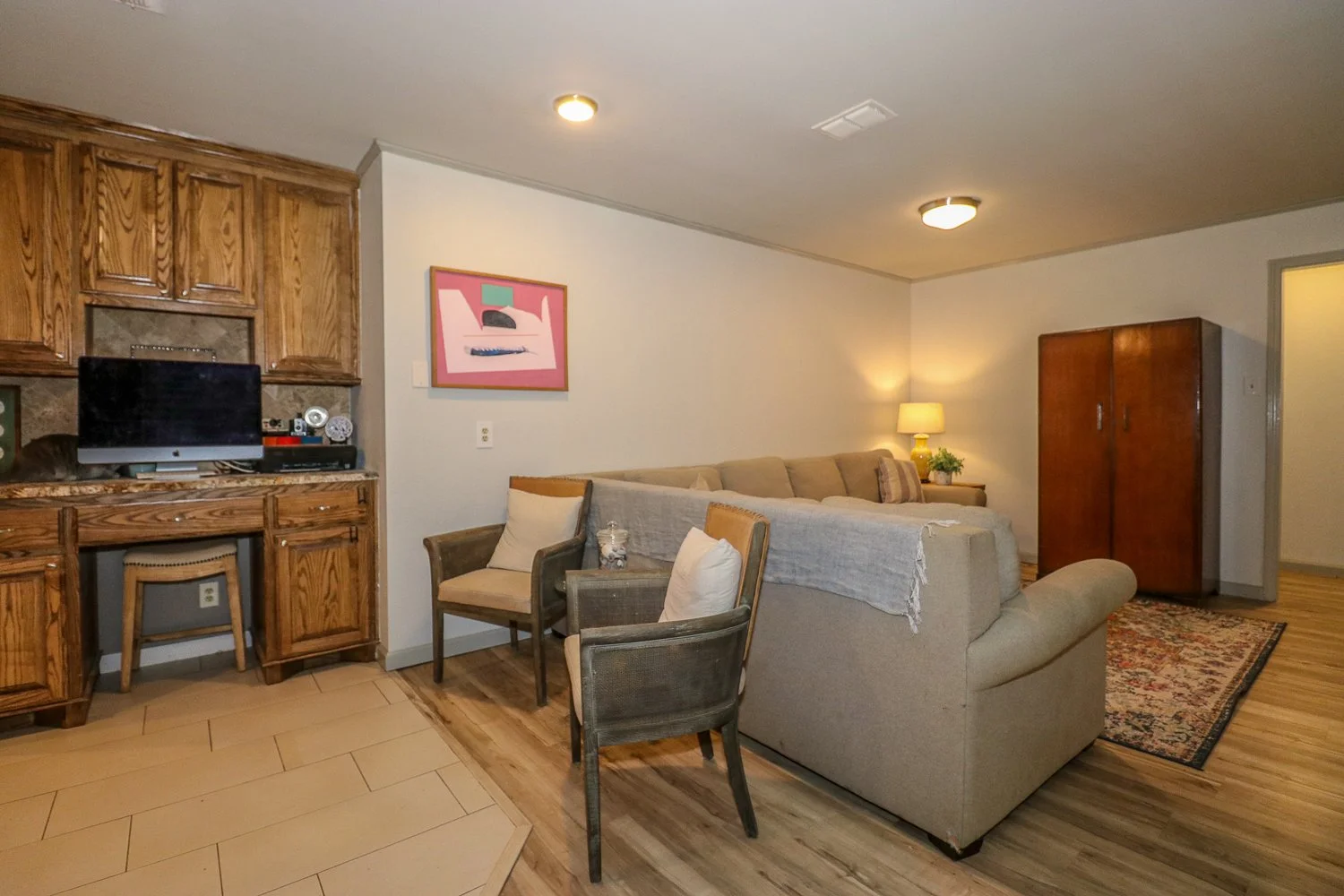 Living Room (2) - 395 Delmora- IMG_4519.jpg