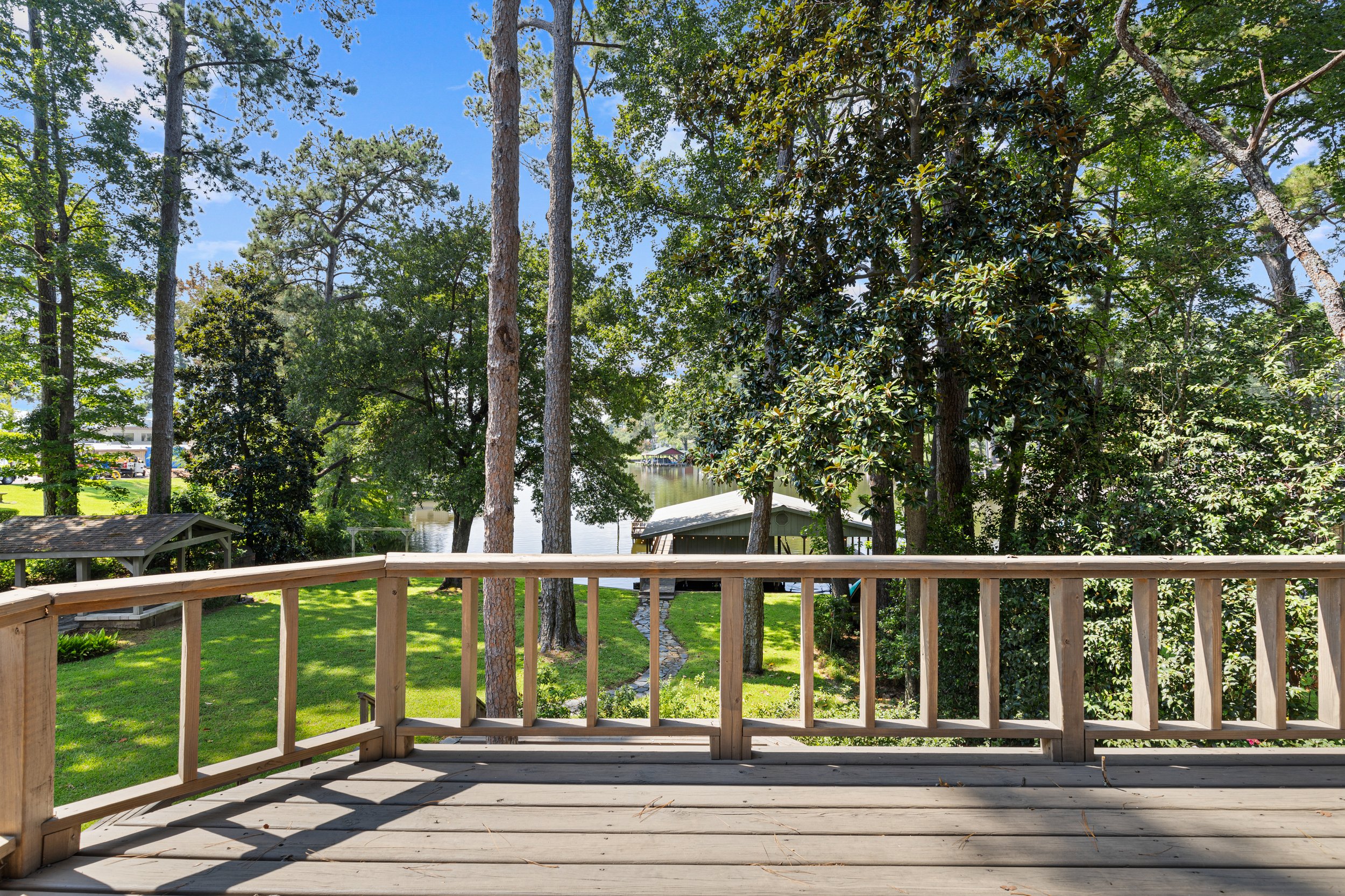 LVIEW Balcony - NK 26-59.jpg