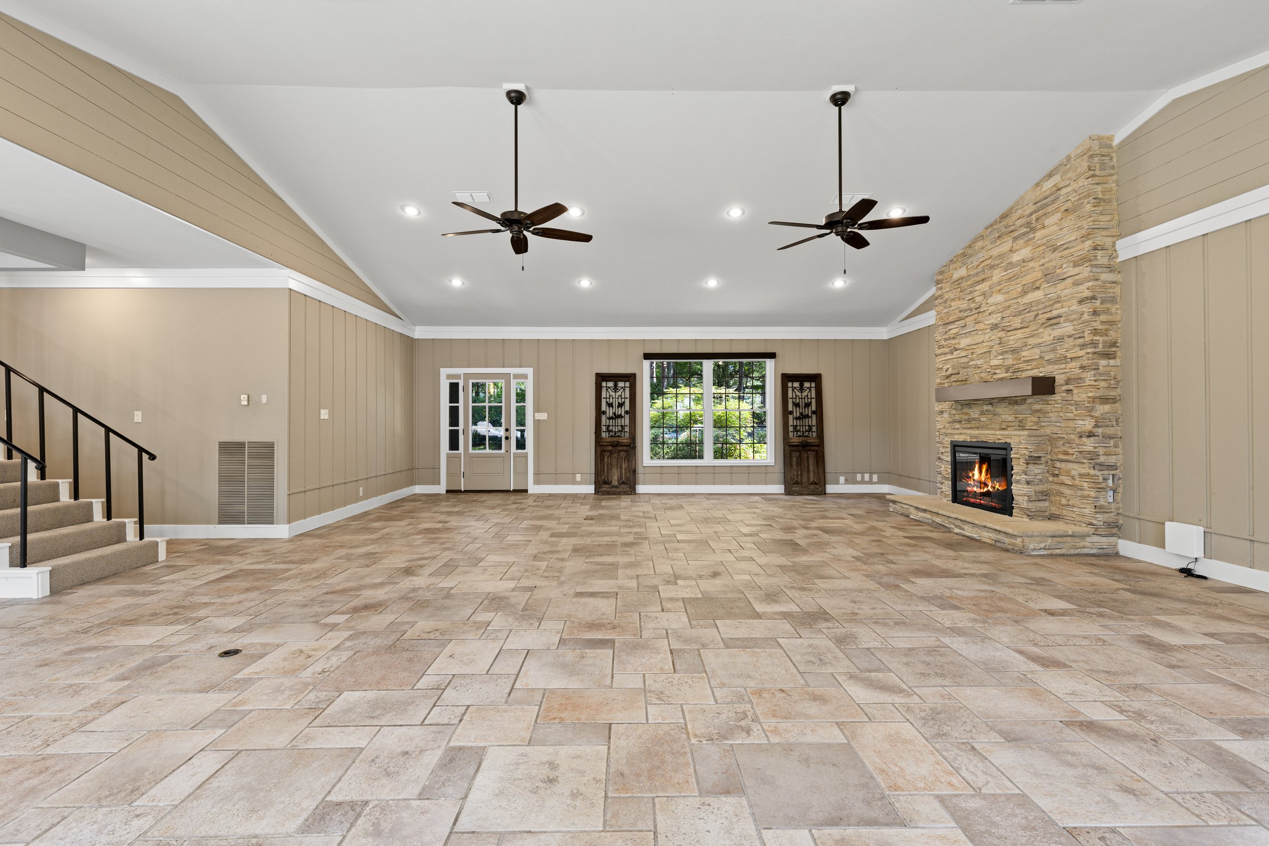 Living Room - NK 26-39.jpg