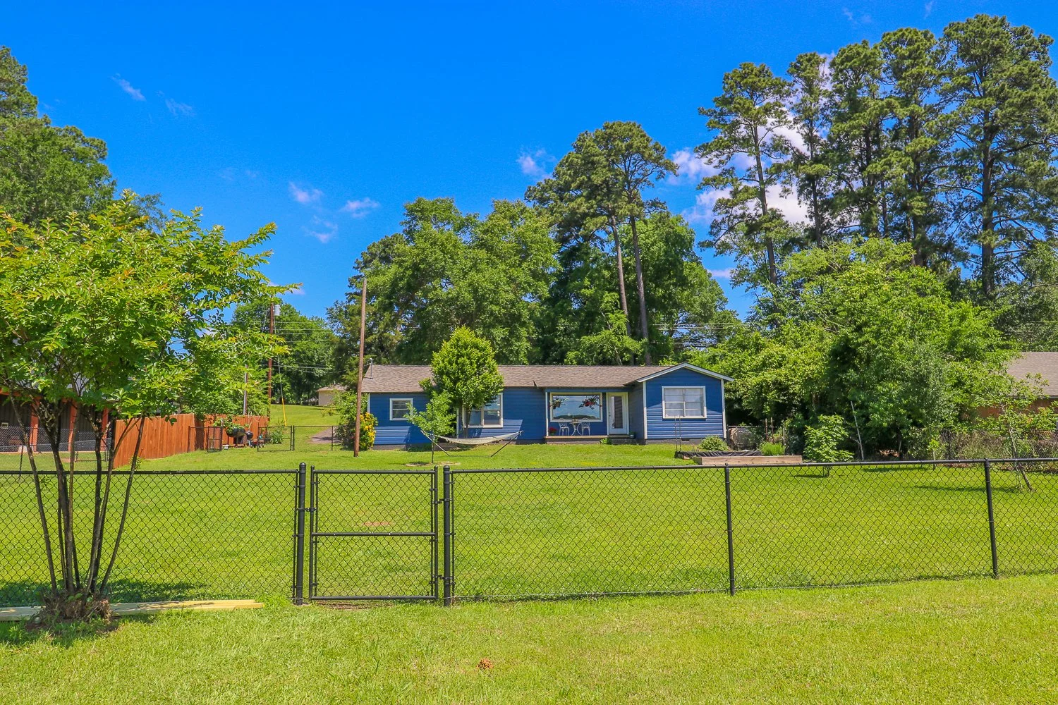 NR 17 Lake Cherokee- IMG_4371.jpg