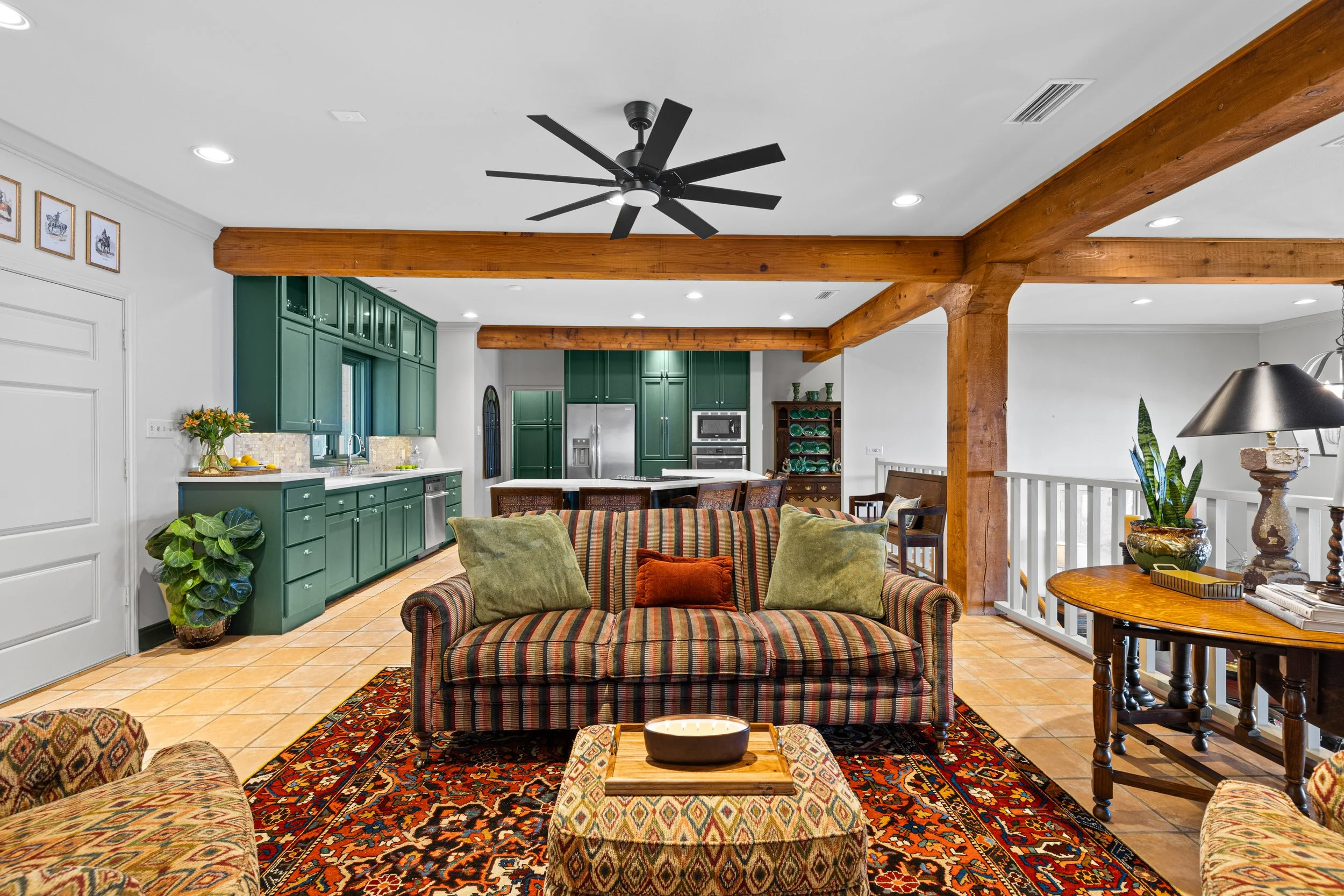 LIVING KITCHEN - ST 48 Lake Cherokee-30.jpg