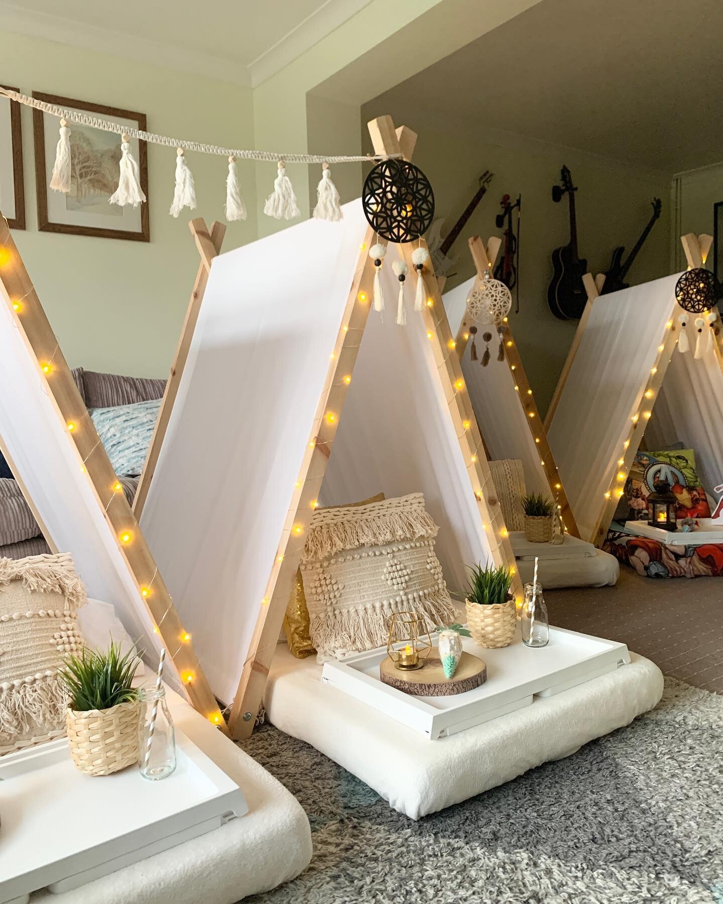 BOHO VIBES (with a touch of superheroes!)
This super chic boho sleepover featured a little superhero for one lucky little brother! Such a lovely family to set up for, I was lucky enough to see their reactions when they arrived, and then received the 