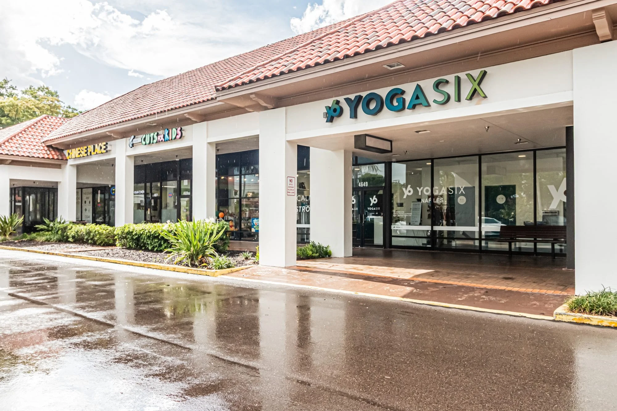 yogasix-naples-01.jpg