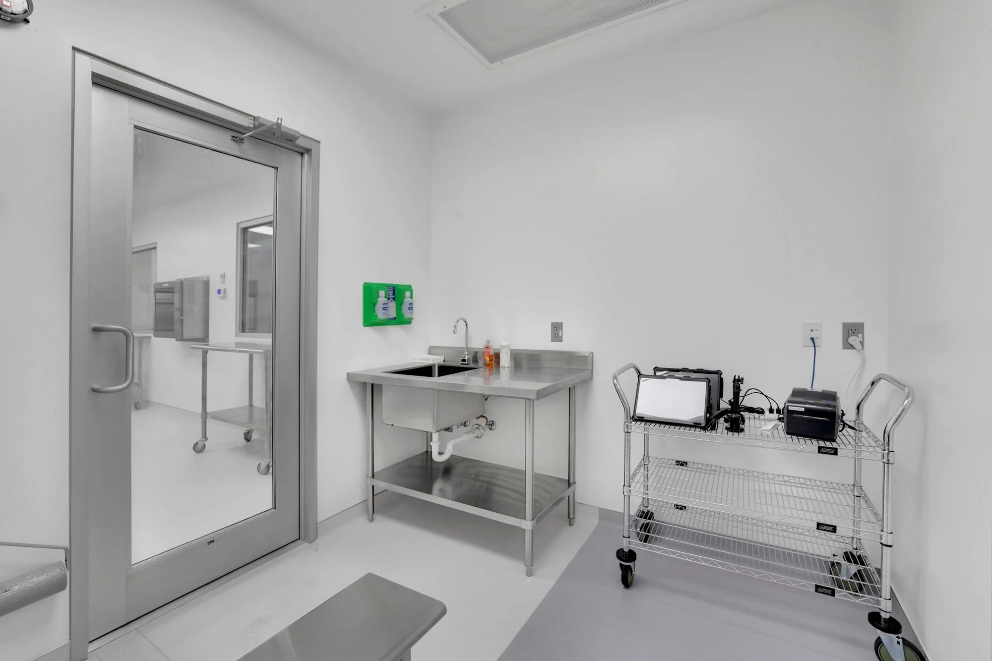 palmetto-infusion-clean-room-10.jpg