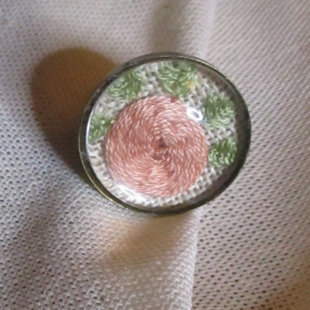 https://i.etsystatic.com/26179177/r/il/fc748d/2684674248/il_fullxfull.2684674248_2ioe.jpg