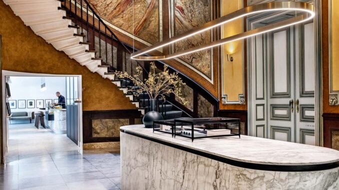 Pillows Hotel Reylof Achieves a TRevPAR Increase of 3% In Just One Month Using Oaky’s Front Desk Upsell Automation