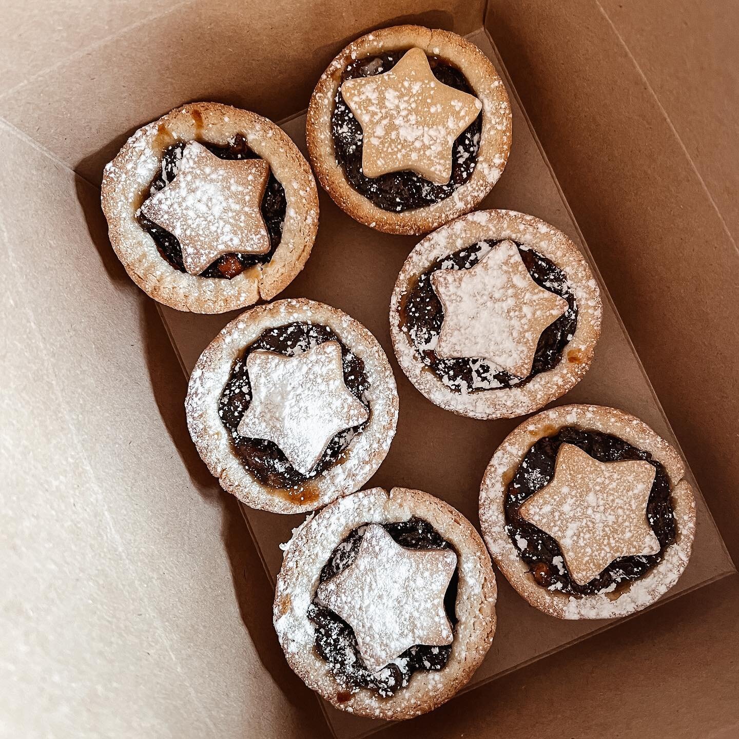 You can now order mince pies on our website! ⭐️
&bull;
Handmade with all butter pastry + deep filled with rich and juicy mincemeat. Available for collection or delivery (or pre-order ready for Christmas/Santa 🎅🏼)
&bull;
It&rsquo;s not Christmas &ls