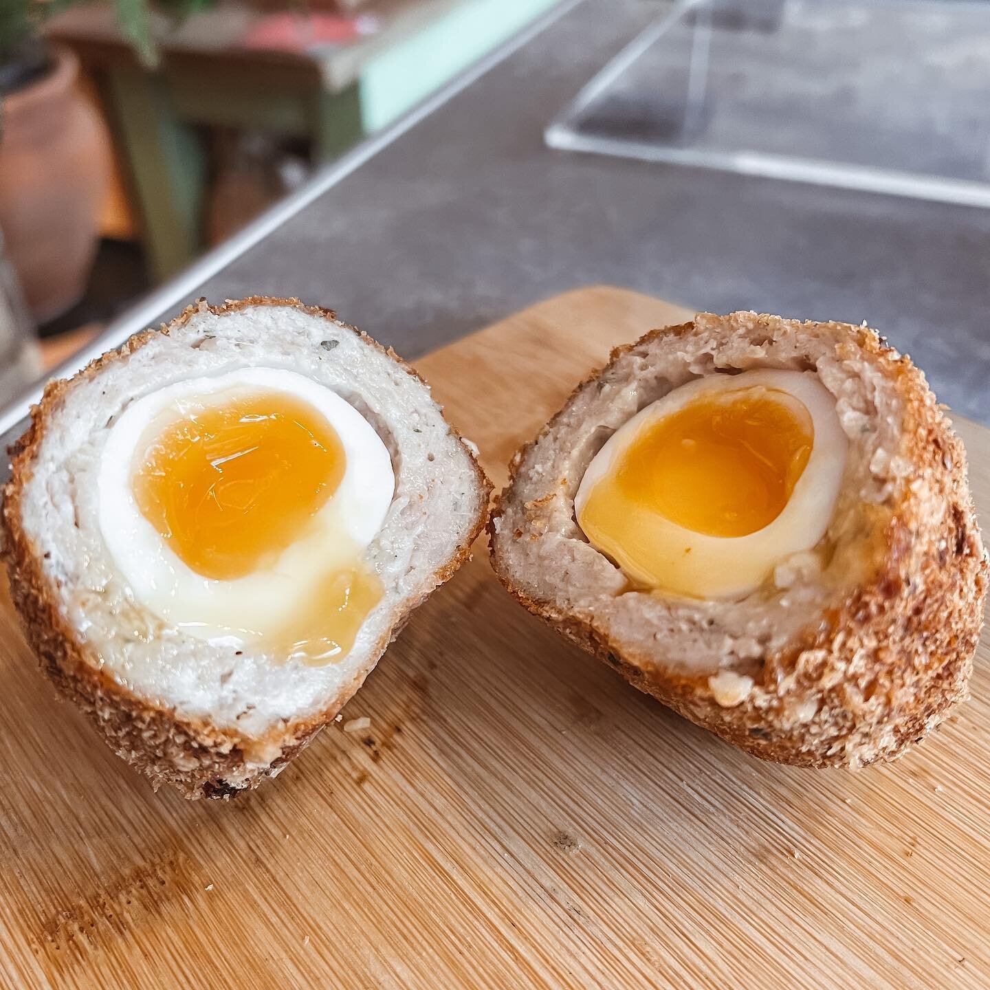 Scotch eggs are back today! Freshly made, still warm and just a little bit runny 🍳 
&bull;
#bakery #scotchegg #runnyegg #bakehouse #bakerycafe #melkshamcafe #visitwiltshire #comfortfood