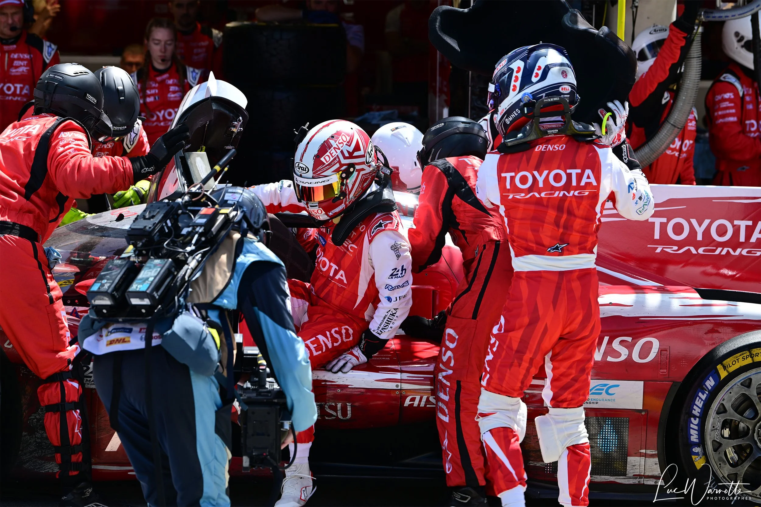 Nyck de Vries takes over from Kamui Kobayashi.