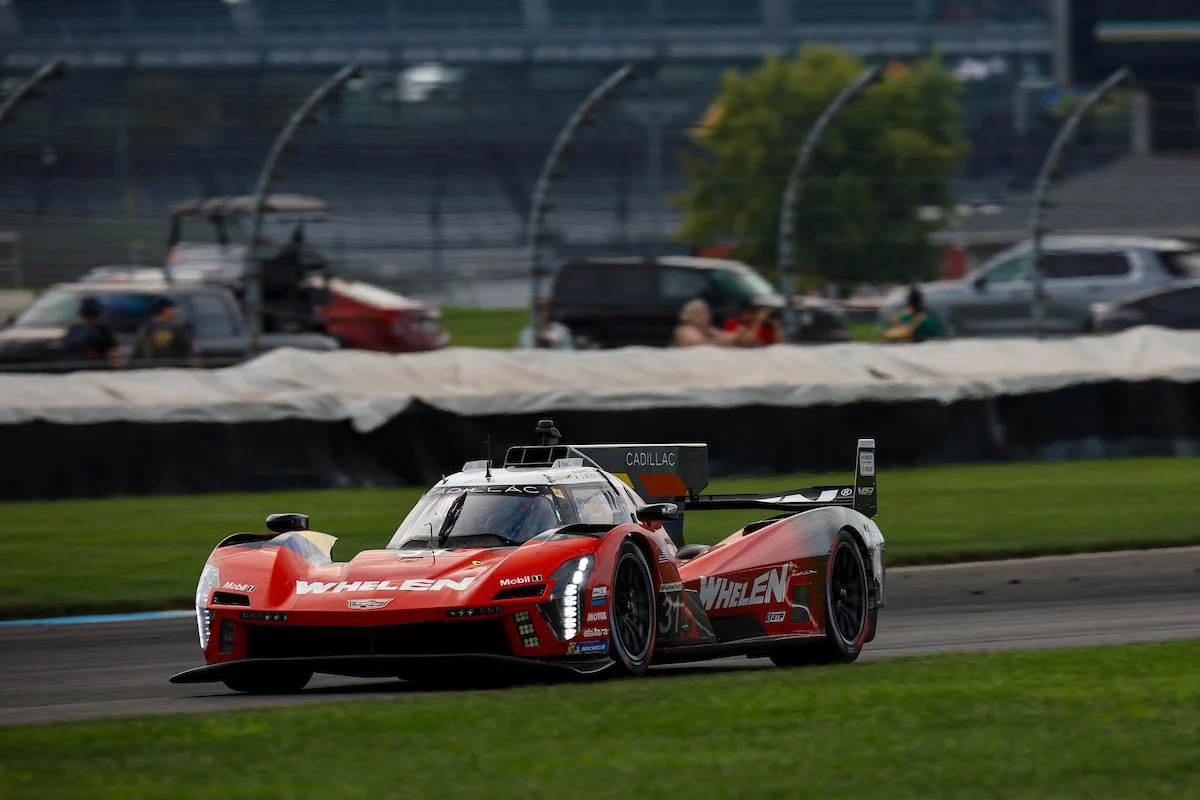 #31 Whelen Cadillac V-Series.R