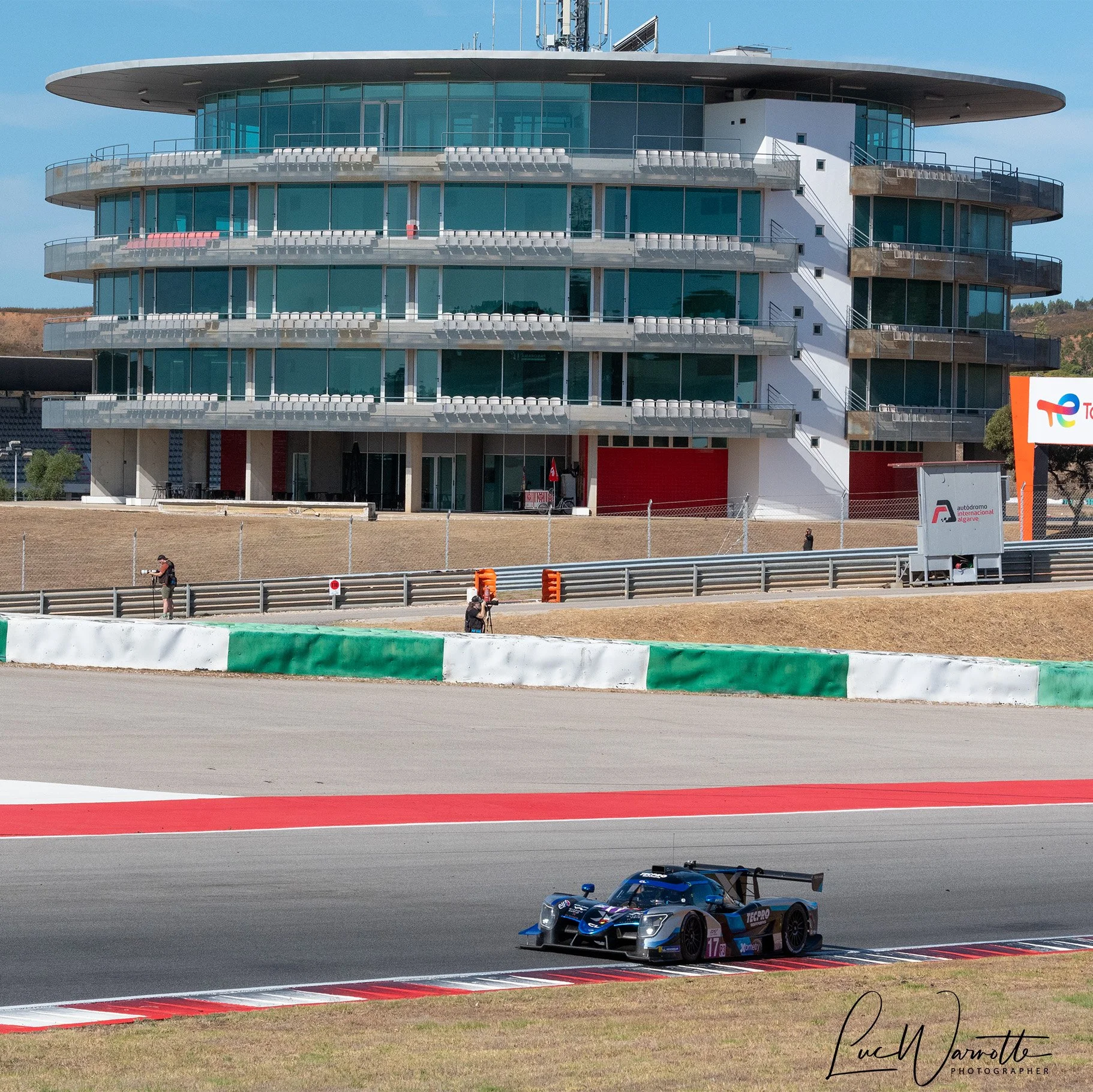 #17 CLX Motorsport