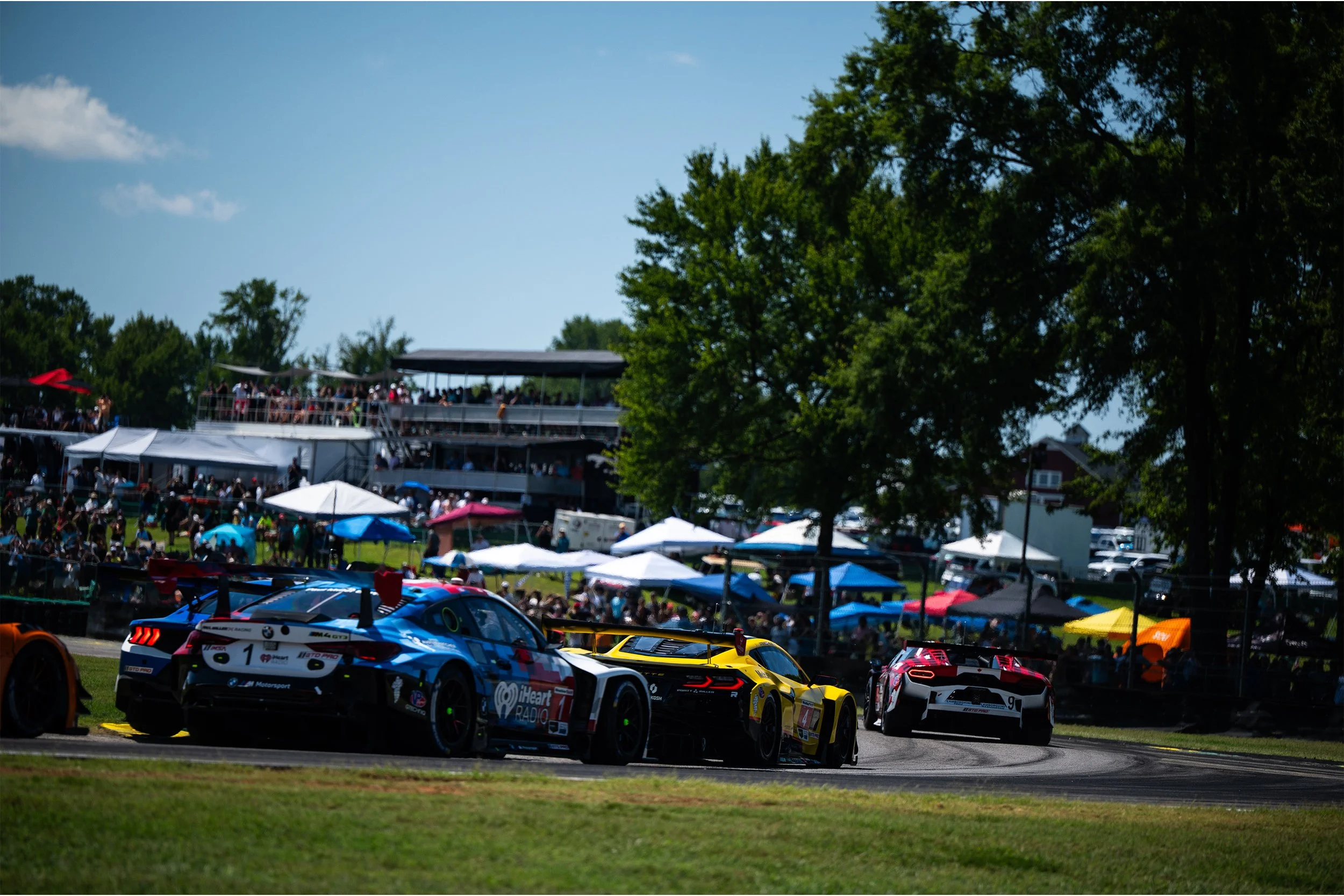 #9 Pfaff Temerario leads the pack