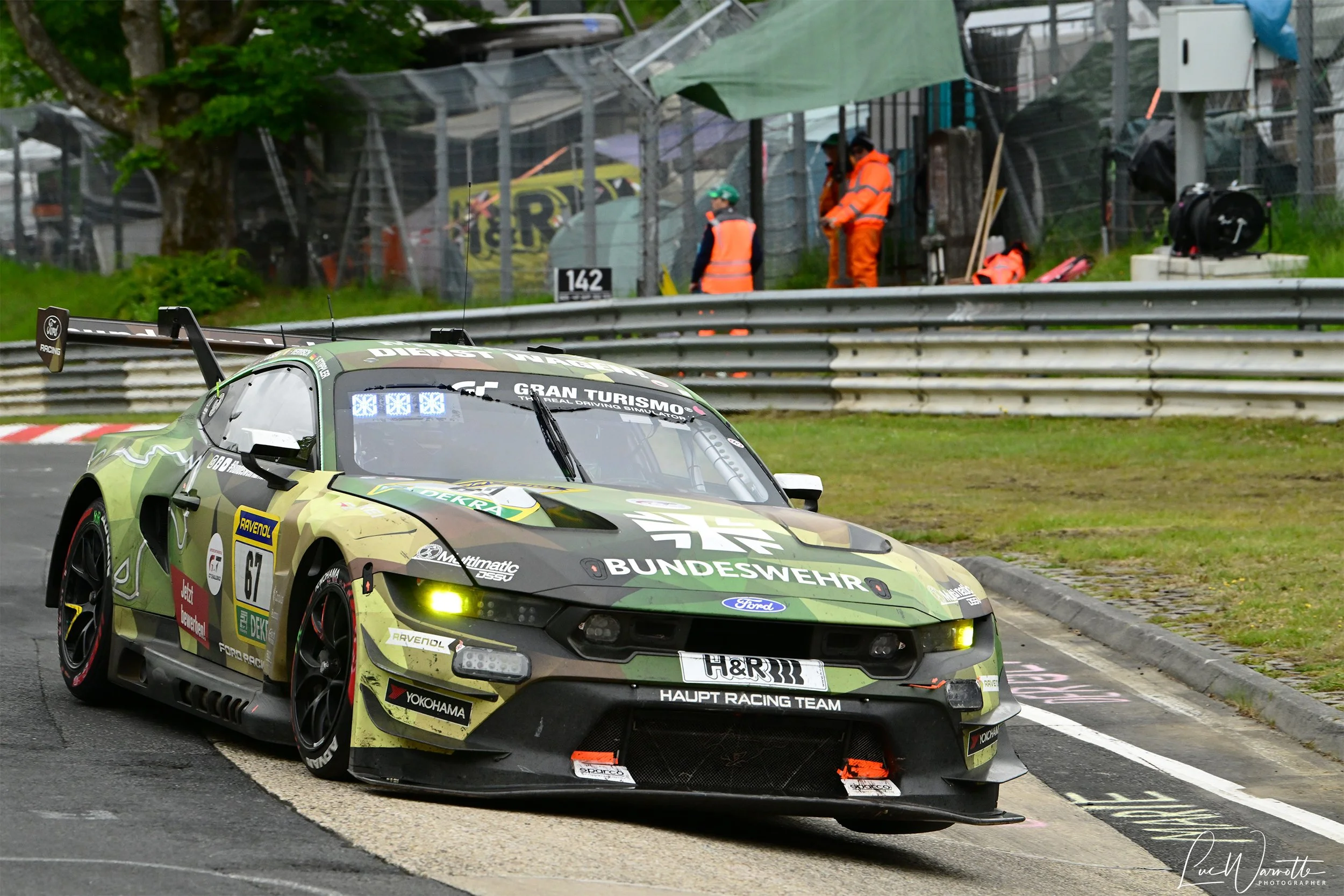 One Ford Mustang GT3 survived finishing 8th