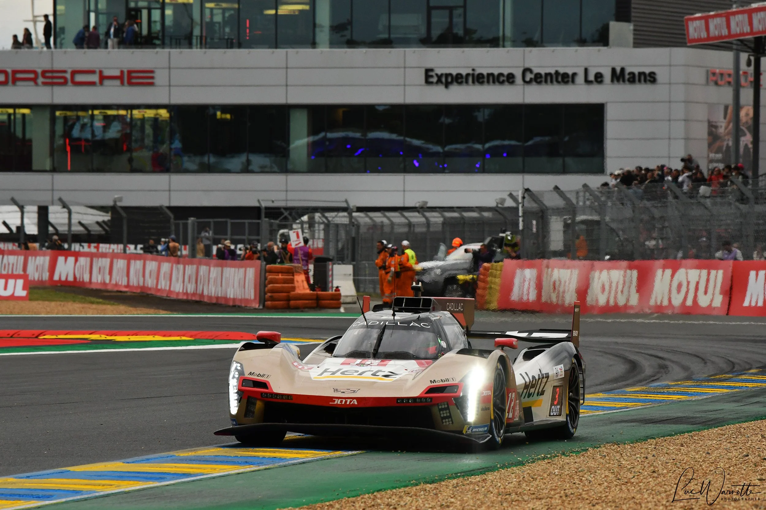 Three Cadillacs in top five of qualifying