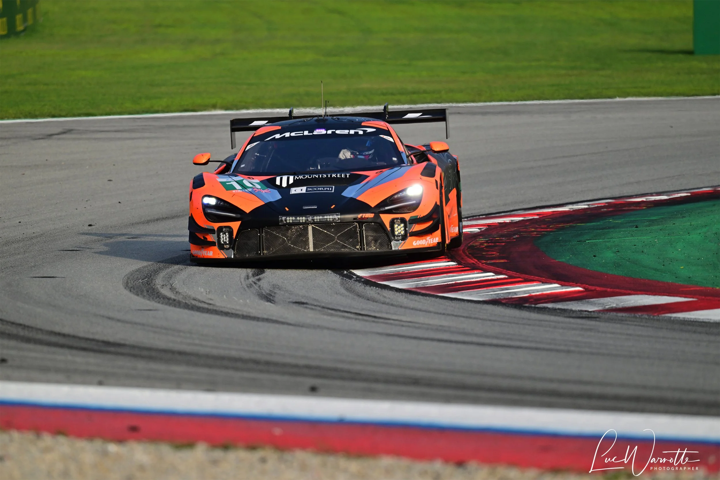 McLaren GT3 Evo in pole of LMGT3 for tomorrow race