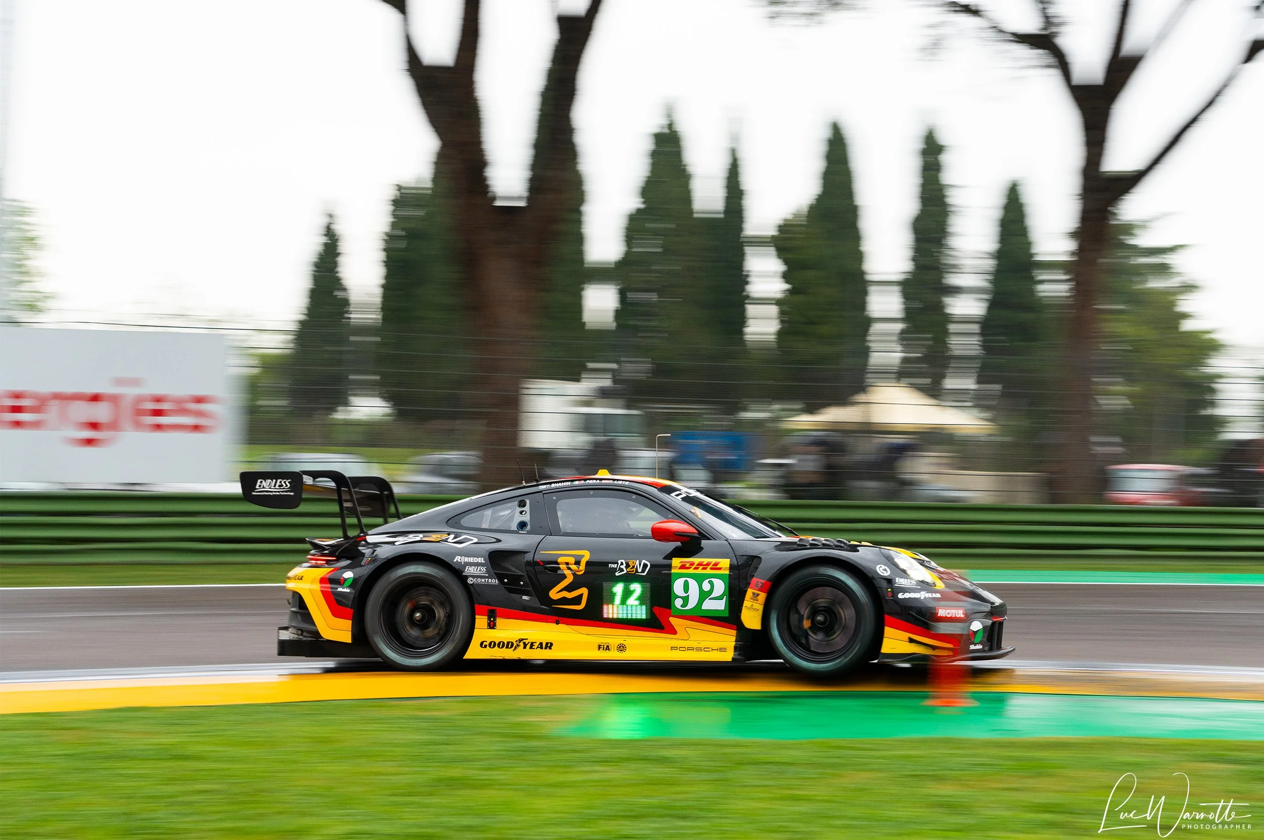 #92 The Bend Manthey Porsche 911 GT3 R LMGT3