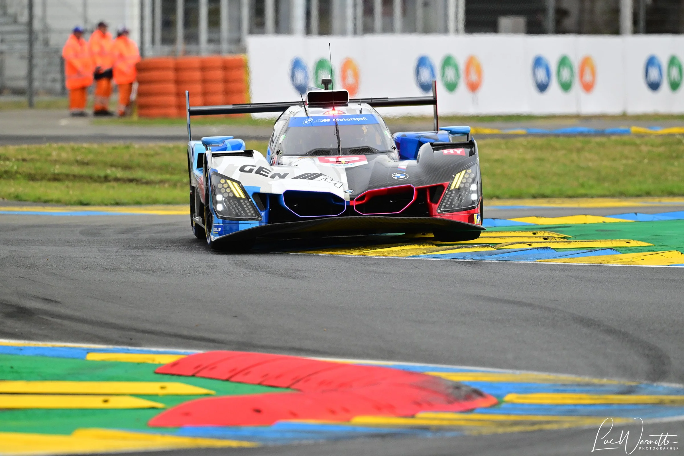 #15 BMW M Hybrid V8