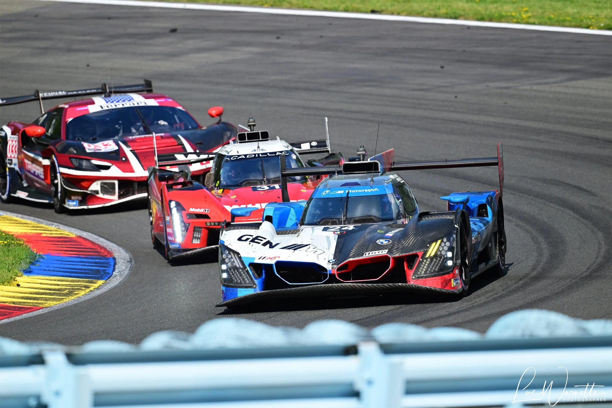 #24 BMW M Hybrid V8