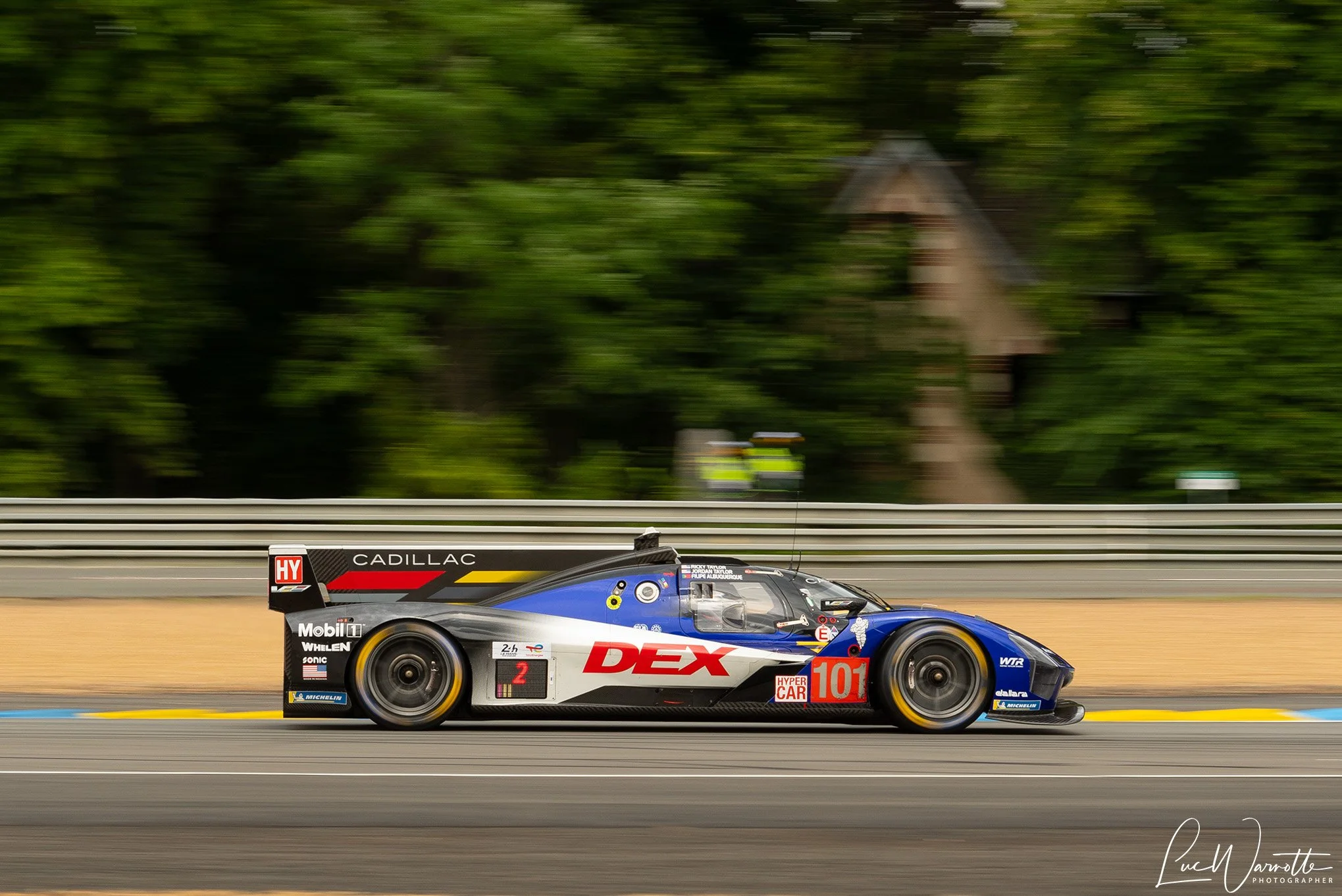 #101 Cadillac WTR V-Series.R