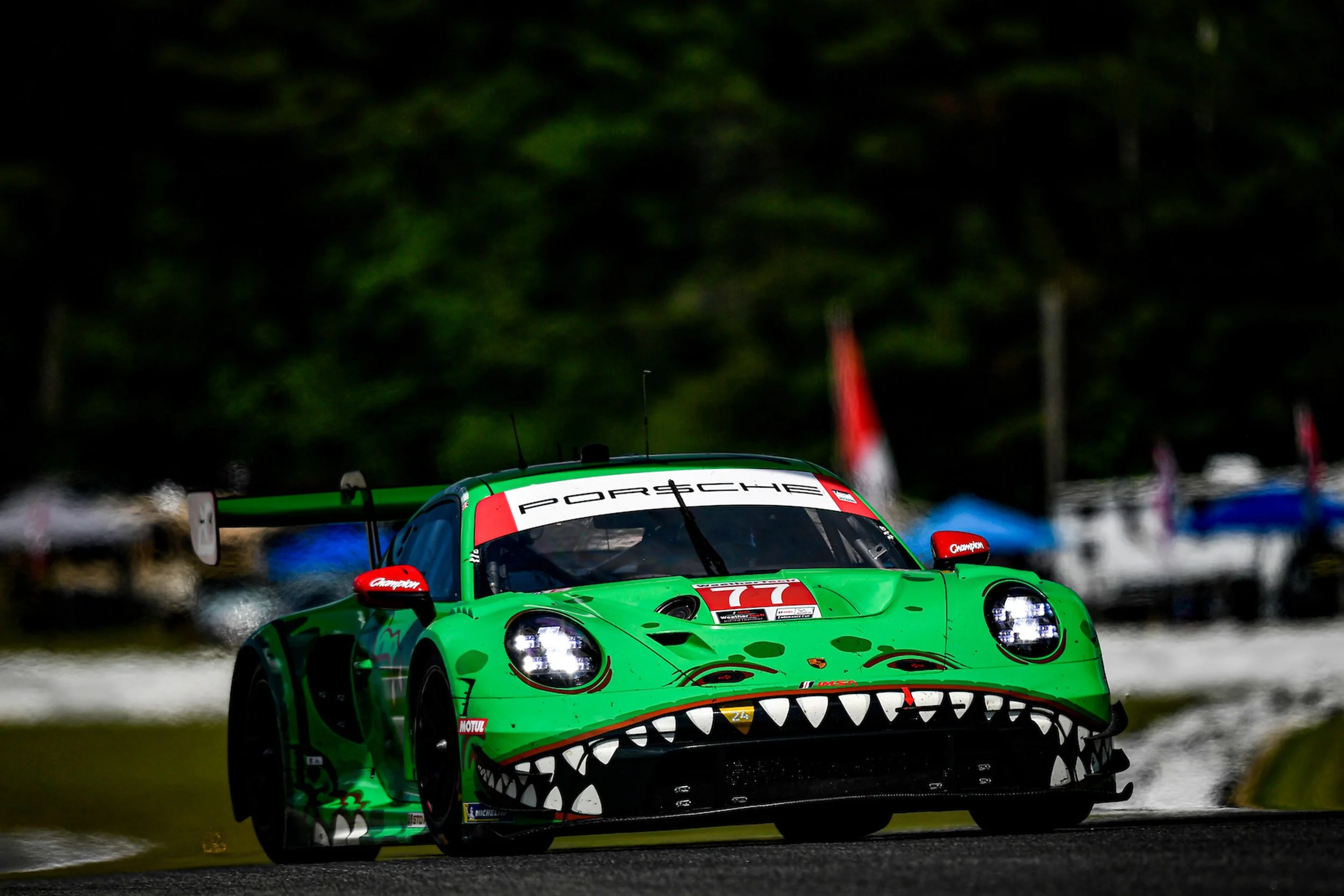 #77 AO Racing Porsche 911 GT3 R