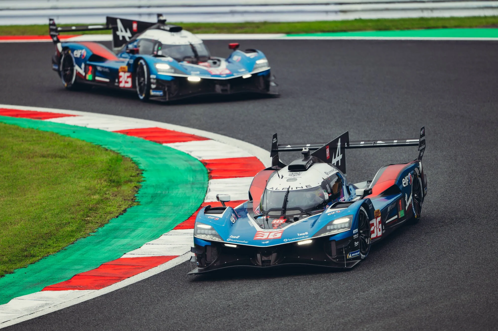 Alpine A424