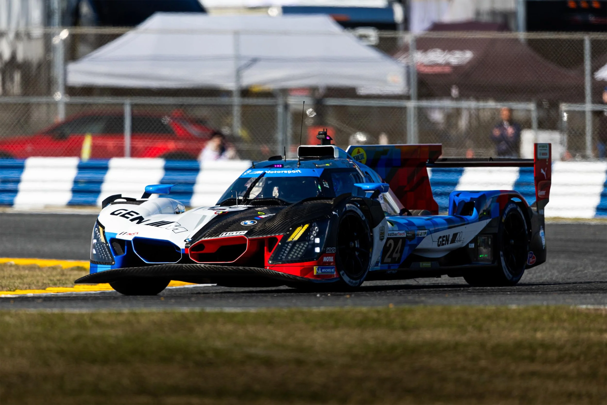 #24 BMW M Hybrid V8, LMDh