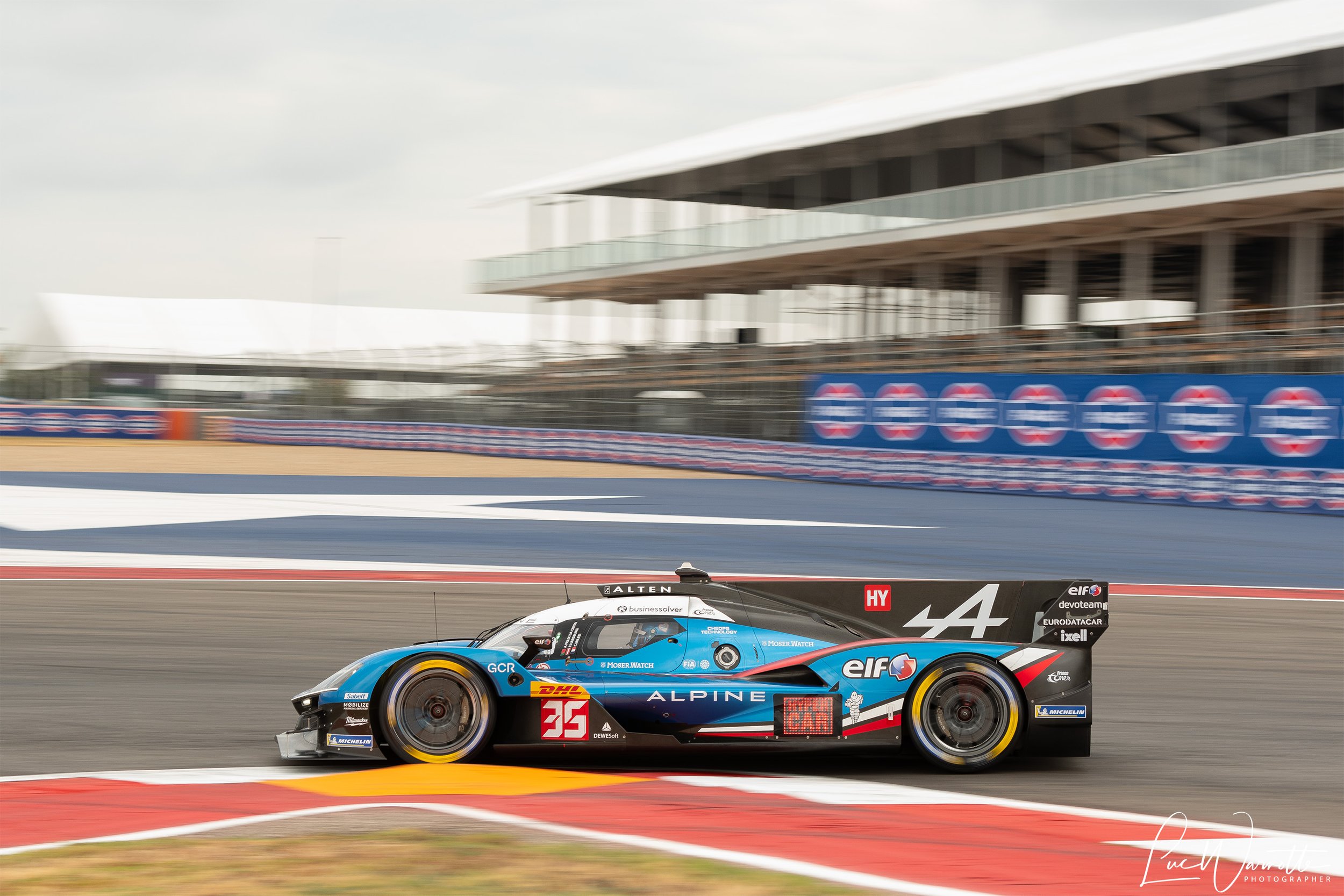 #35 Alpine A424