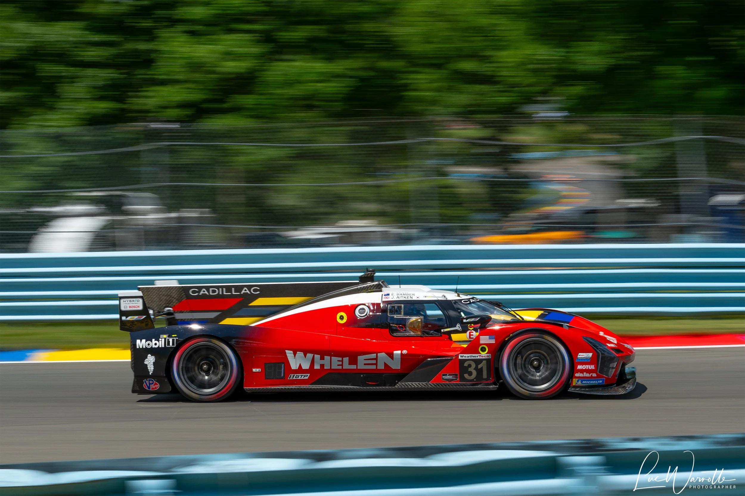 #31 Whelen Cadillac V-Series.R