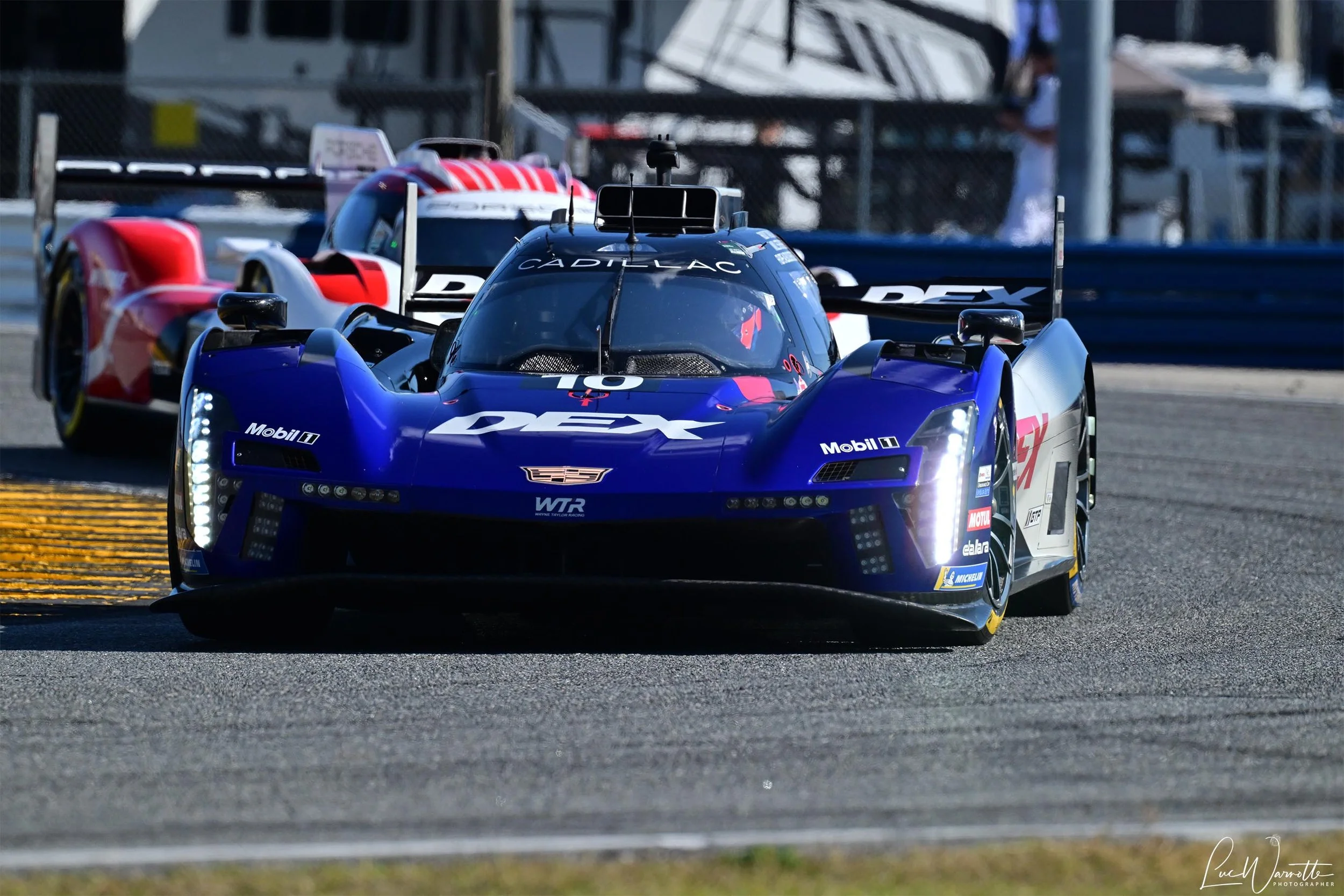 #10 Cadillac Wayne Taylor Racing V-Series.R