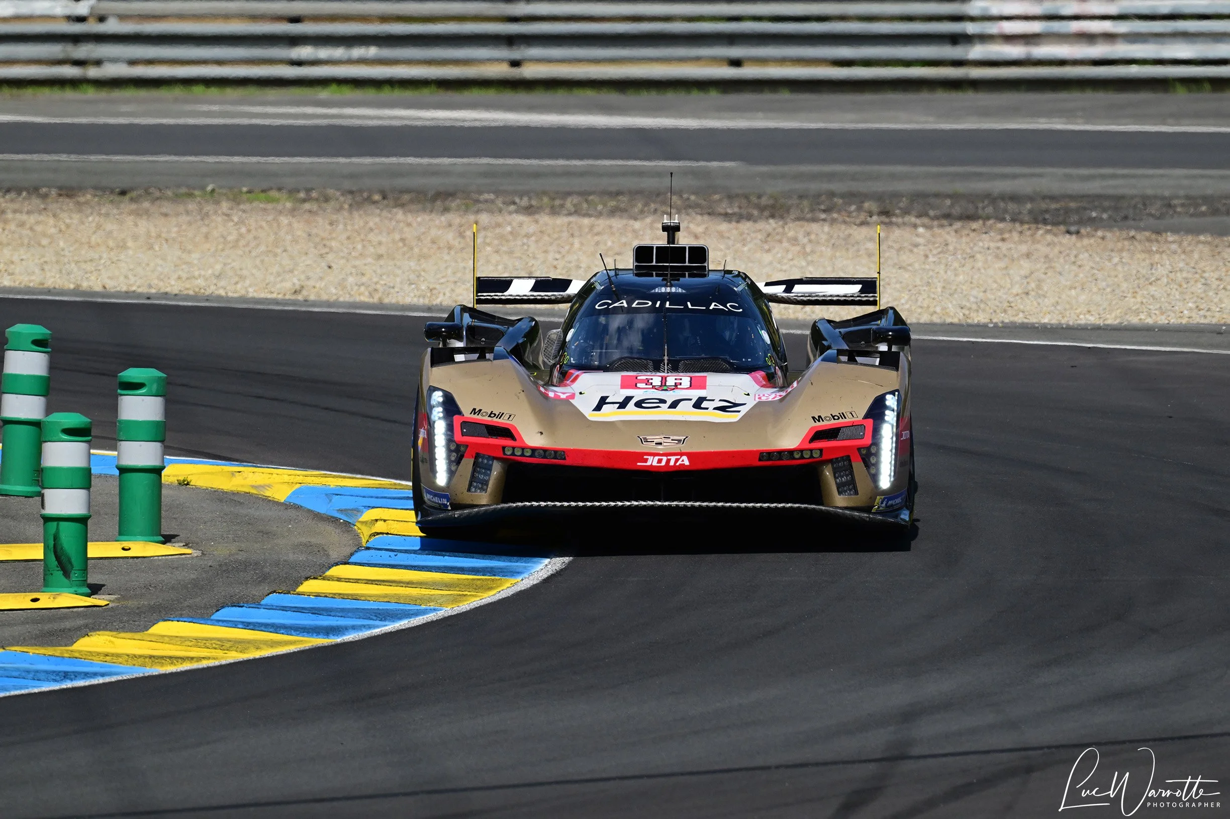 #38 Cadillac Hertz Team JOTA V-Series.R