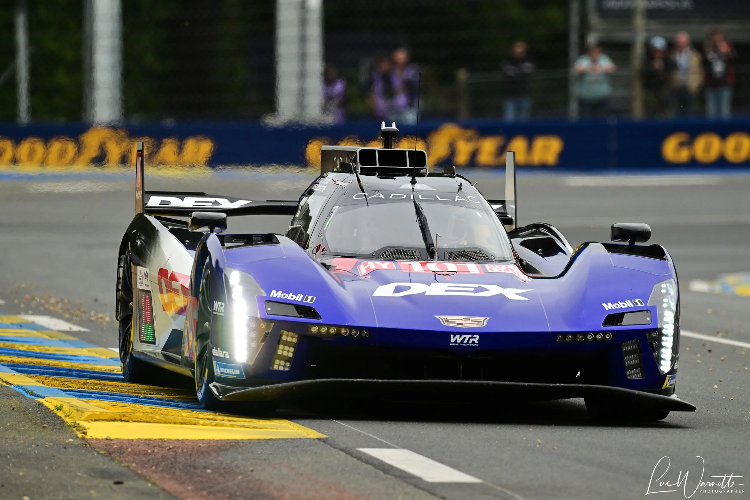 #101 Cadillac Wayne Taylor Racing Cadillac v-Series.R