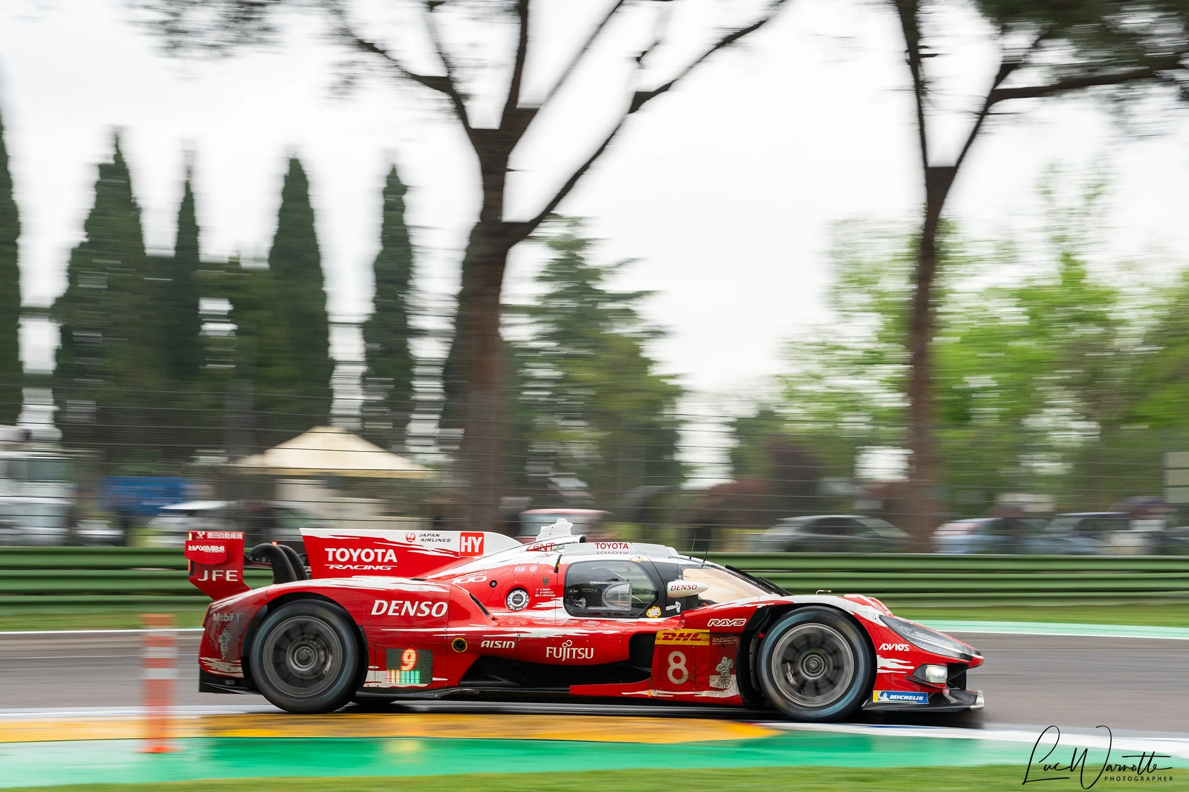 #8 Toyota Racing TR010 Hybrid