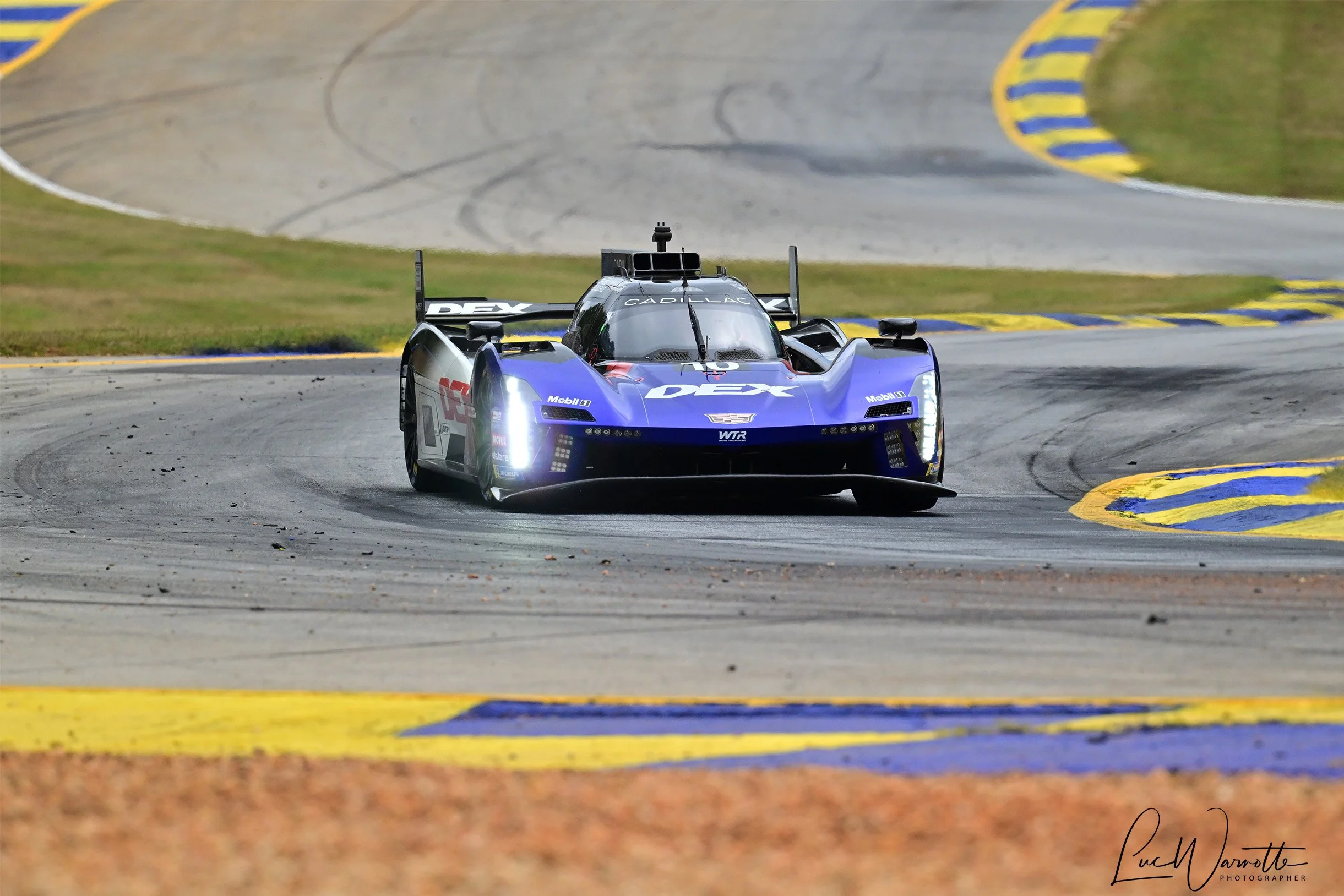 #10 Cadillac Wayne Taylor Racing Cadillac V-Series.R