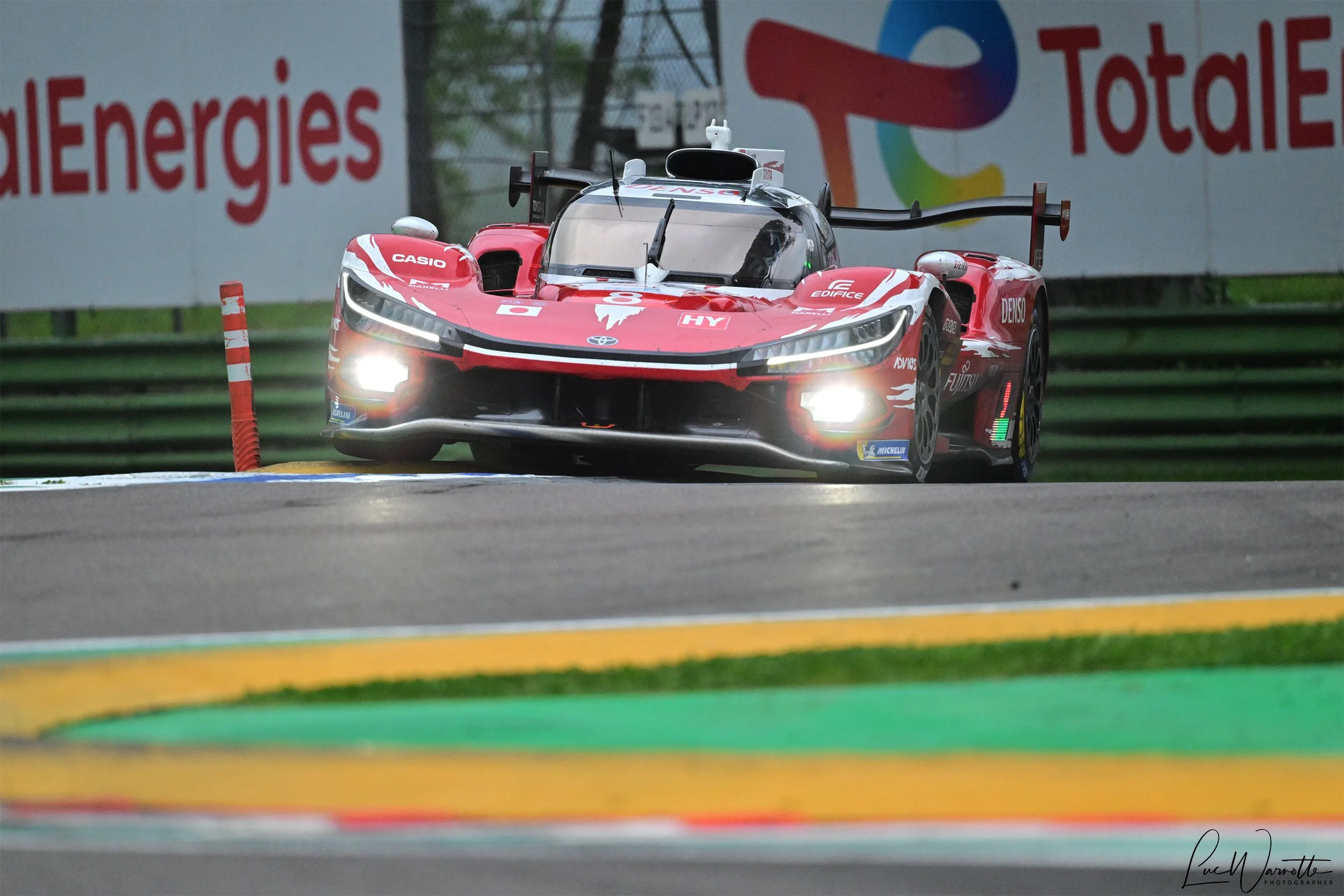 #8 TR010 HYBRID