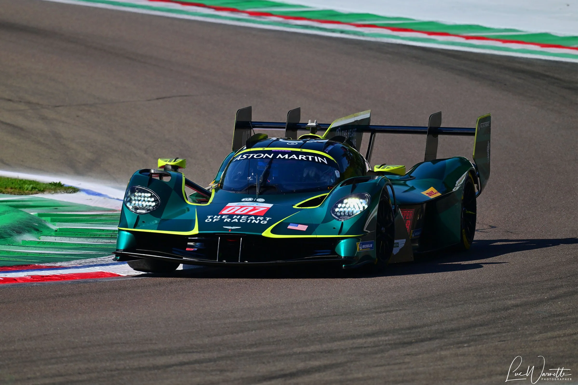 #007 Aston Martin Valkyrie