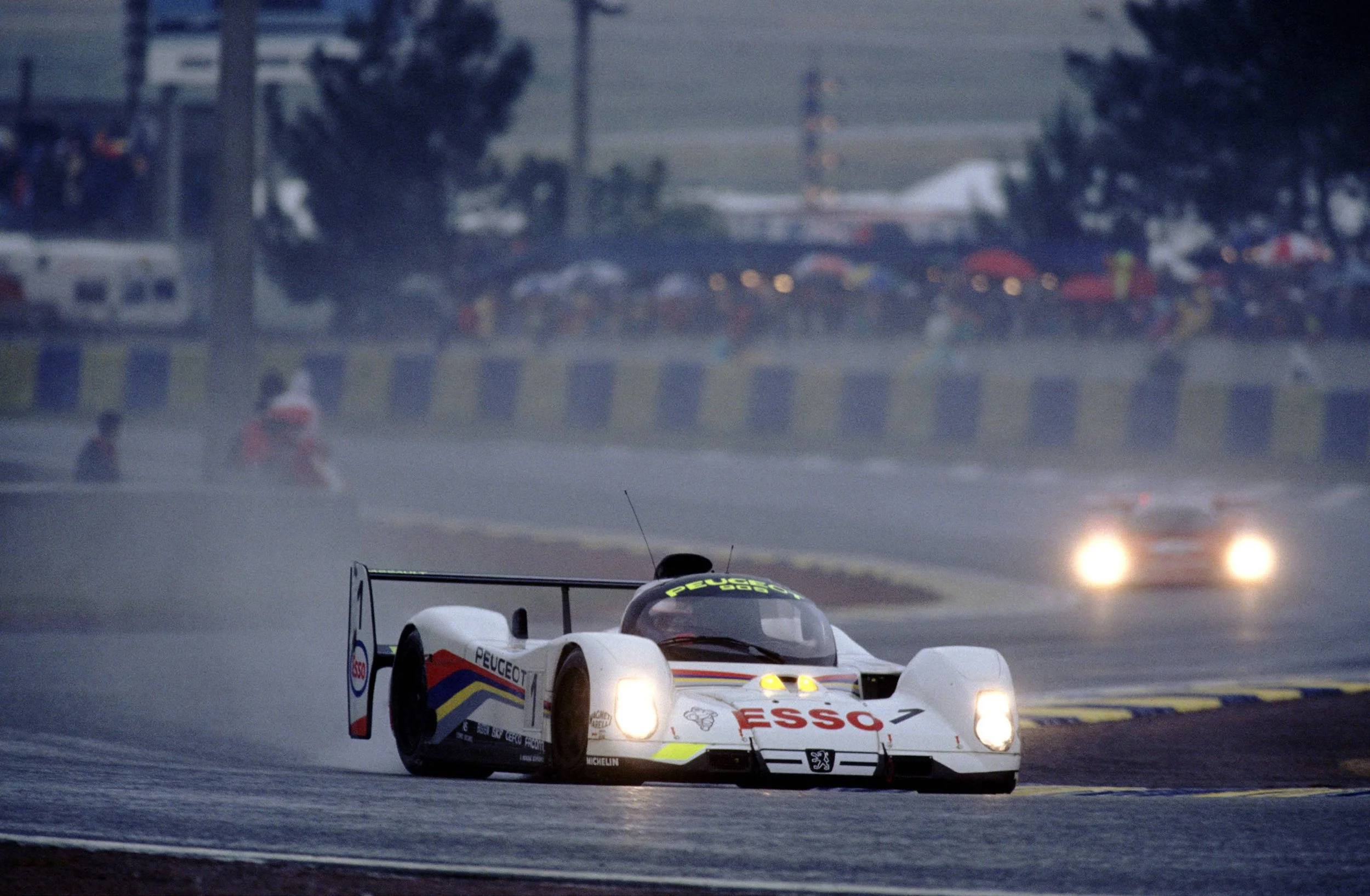 Peugeot 905 evo 1B at Le Mans 1992