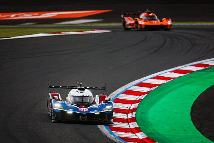 #36 Alpine A424