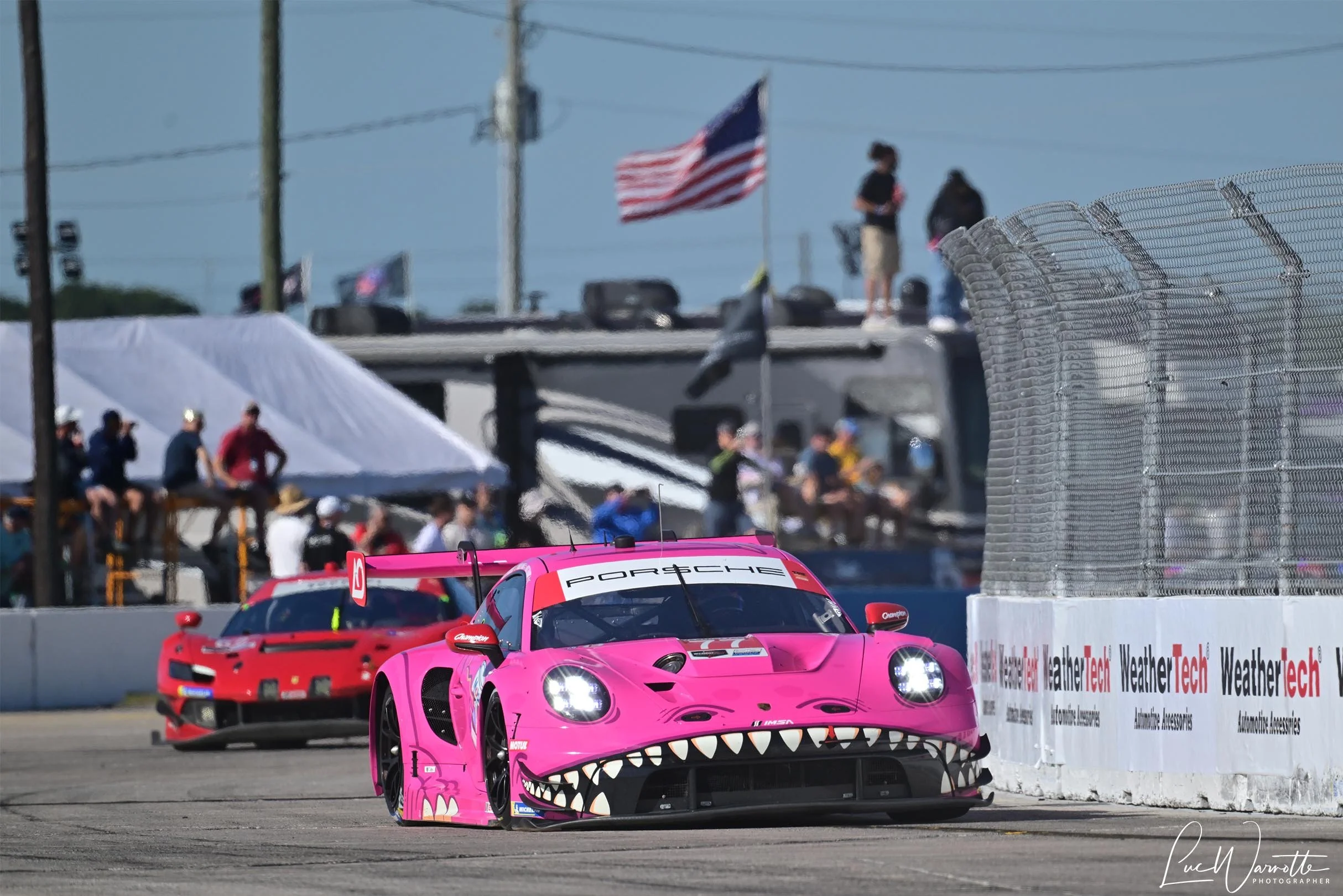 Porsche 911 GT3 R #77