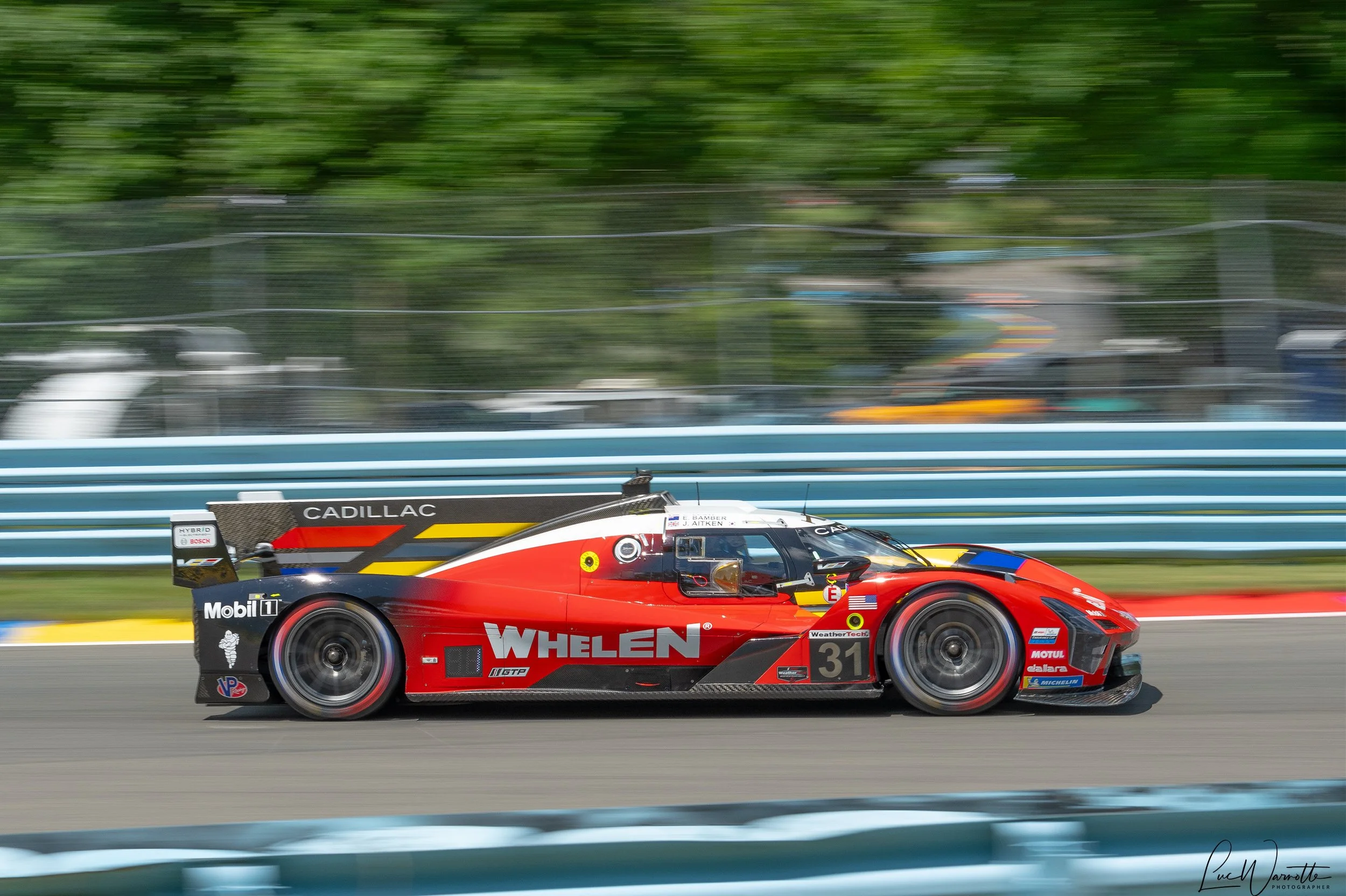#31 Cadillac Whelen Cadillac V-Series.R,