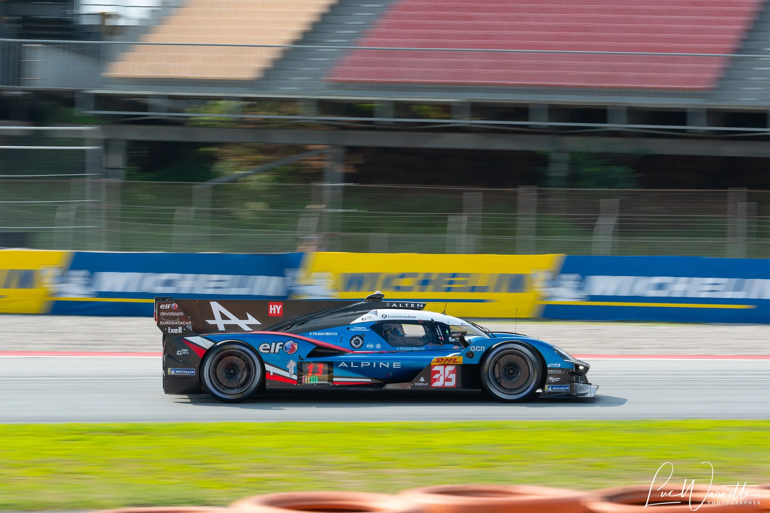 #35 Alpine A424