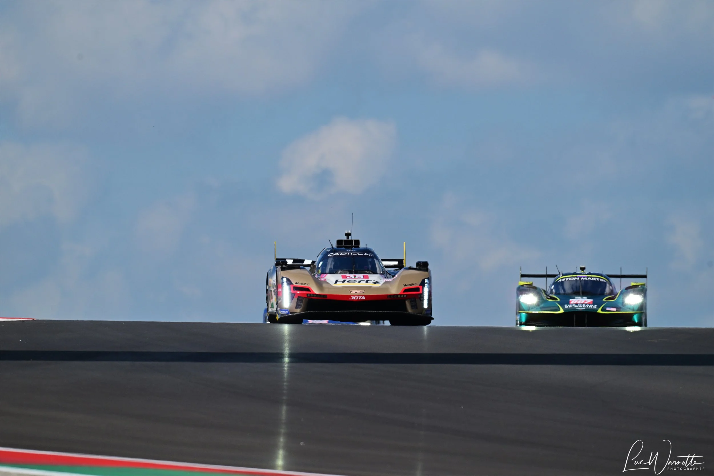 #38 JOTA Cadillac V-Series.R