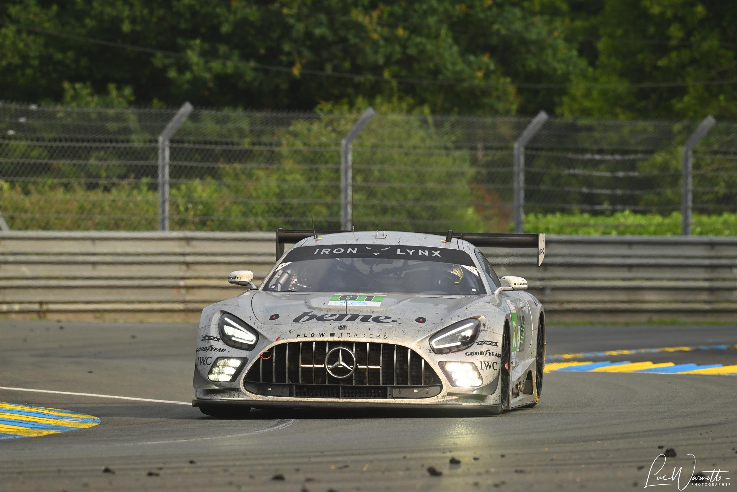 #61 Mercedes-AMG GT3